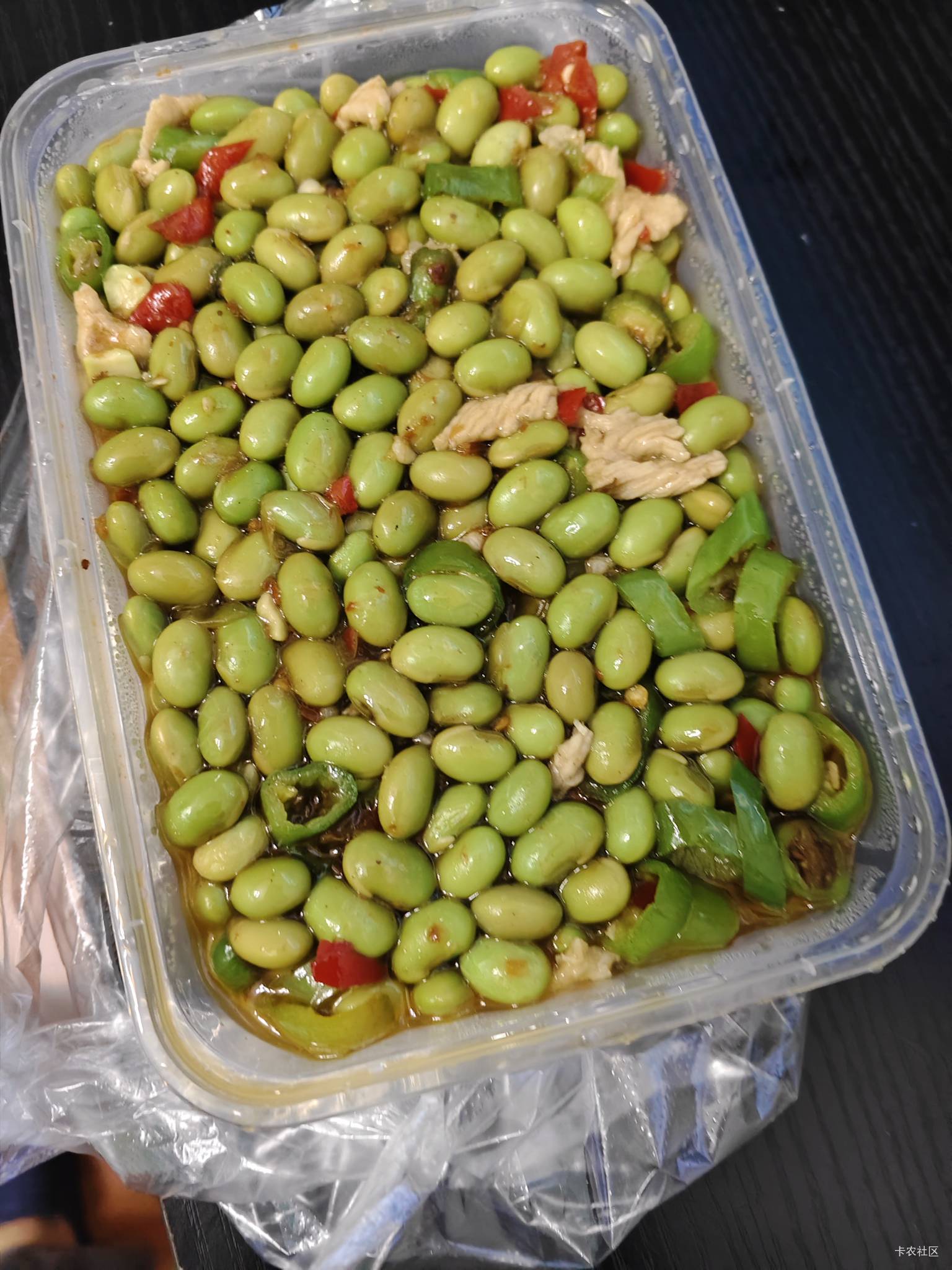 满满的一盒菜一盒饭才9块钱，而且炒的也很入味好吃

96 / 作者:二娃宝妈 / 