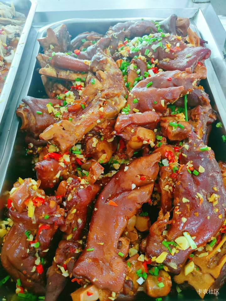 厂里的伙食那么好，赶紧去进厂






72 / 作者:二娃宝妈 / 