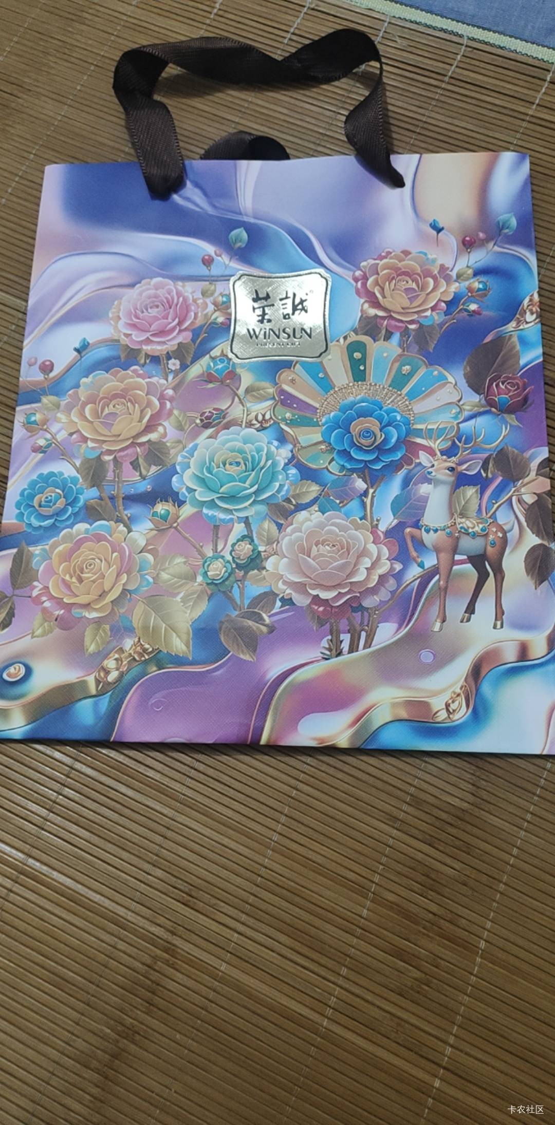 江苏工会的月饼9个。




93 / 作者:金钟罩 / 