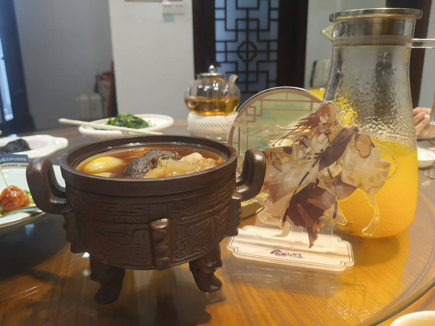 吃饭了





98 / 作者:白衣卿相风 / 