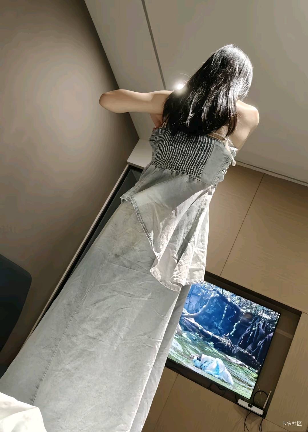 冷冷清清的卡农镇，要是有个女的就好了

58 / 作者:酷奇57 / 