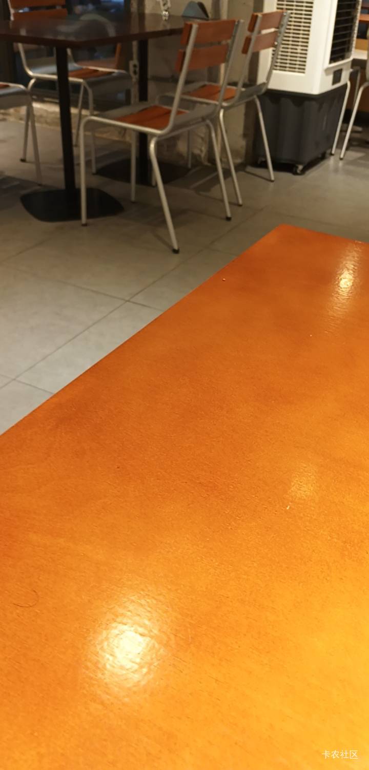 老哥们西餐店端盘子下班

36 / 作者:好久没来了 / 