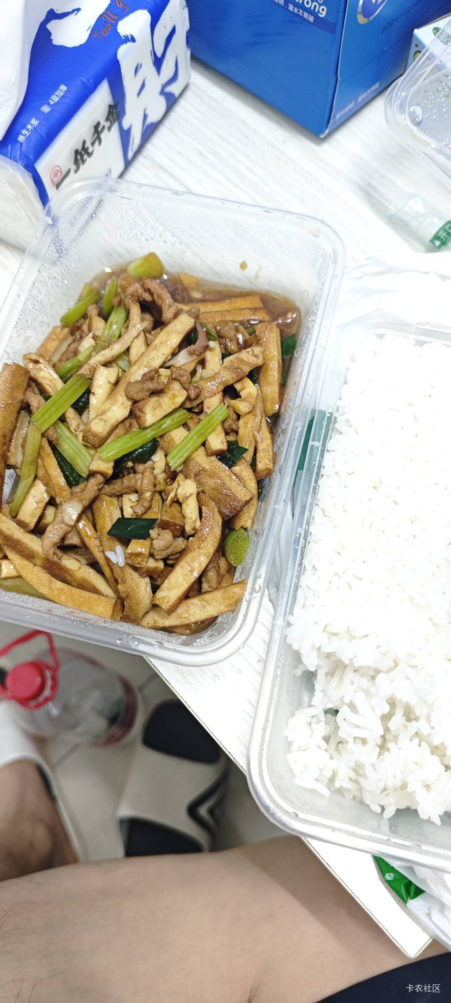真老哥从不抱怨

96 / 作者:卡农豆包 / 
