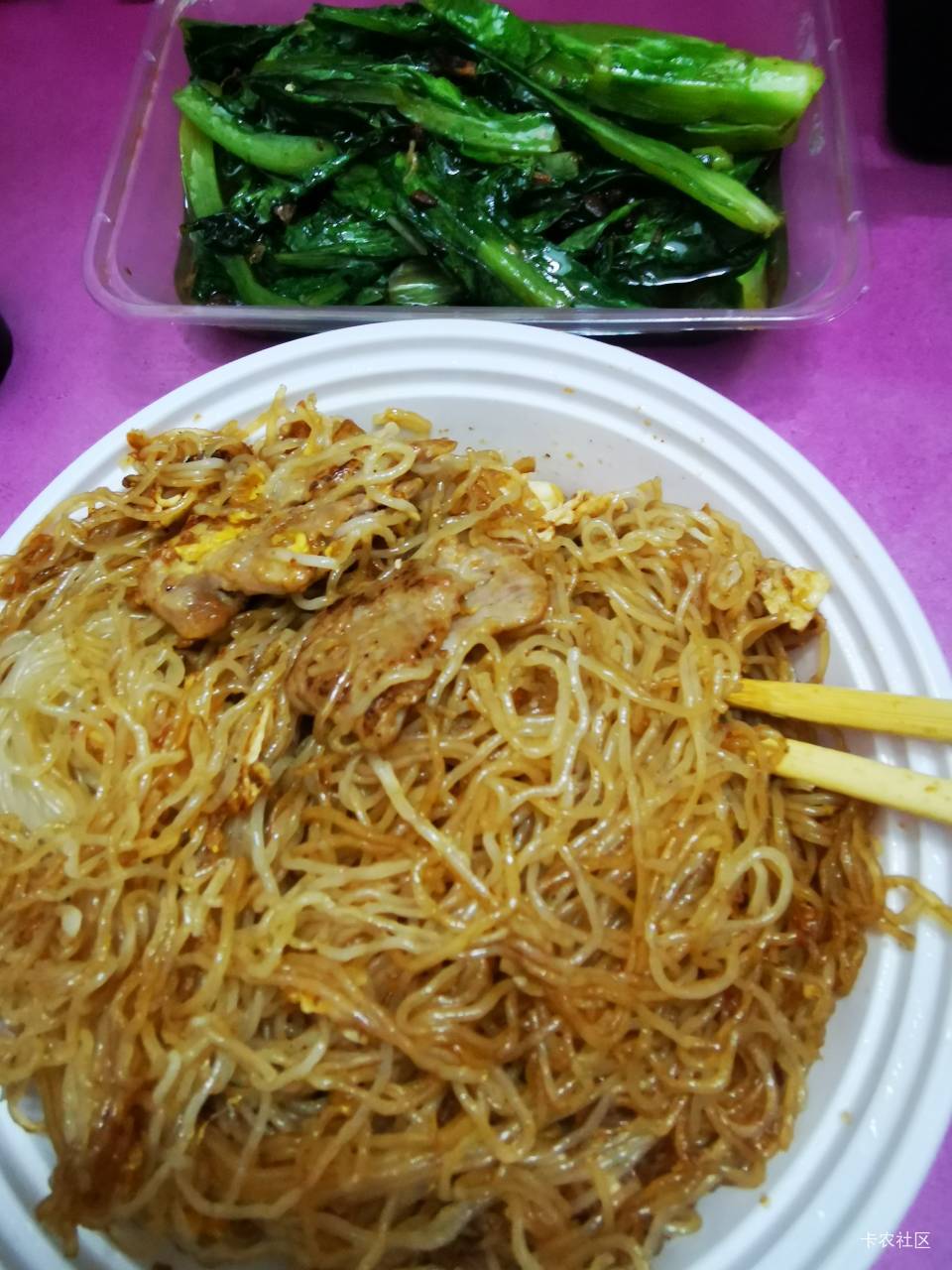 太惨了，除夕夜只能吃个炒粉

23 / 作者:阿生的故事 / 