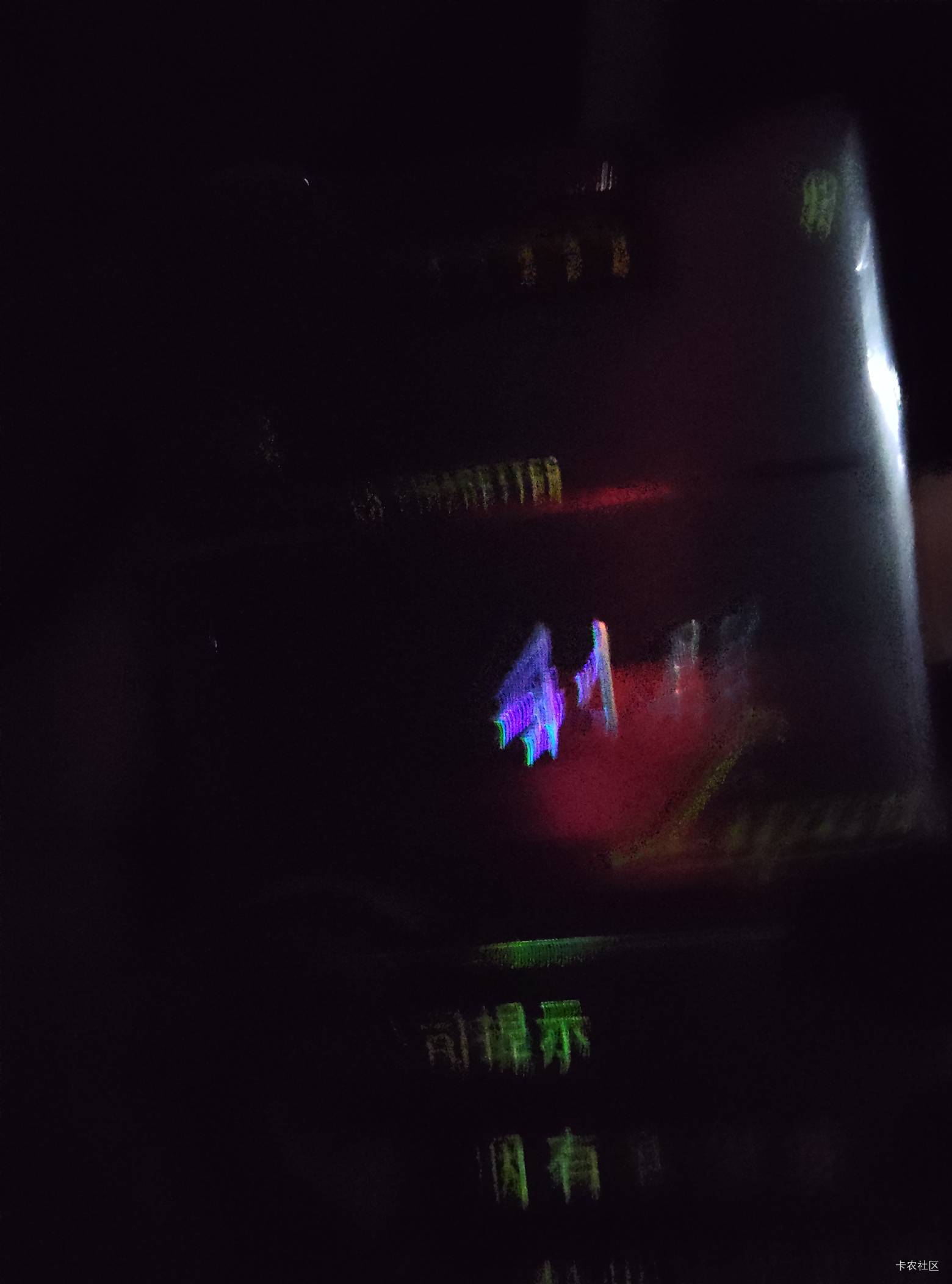 搞了包黑利群  全身家当五百毛来市里喝酒了  朋友约了两个少妇  又是美滋滋的一天



93 / 作者:不伦不类很正经 / 