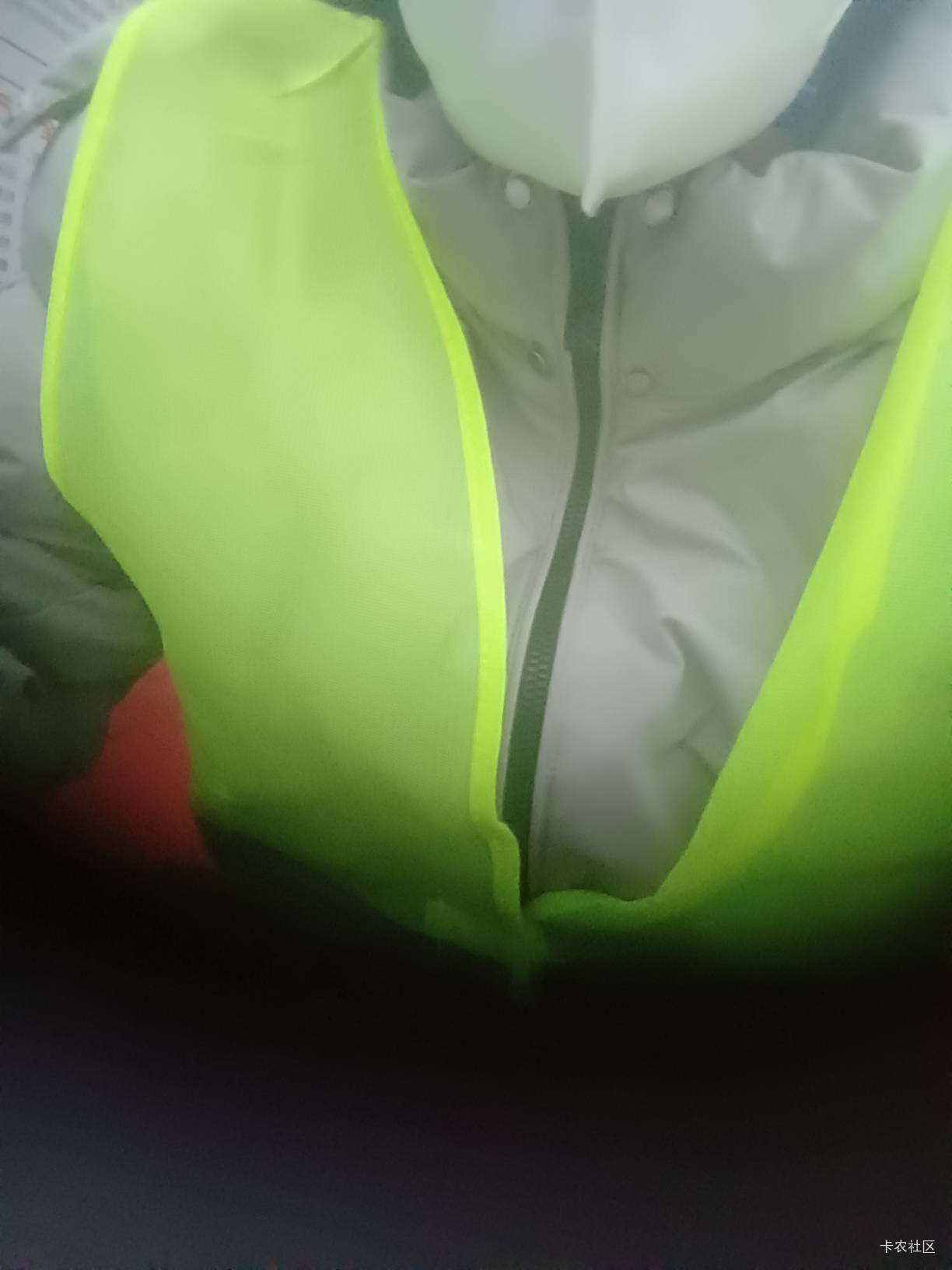 进来心脏就不舒服了，用了个假名字进来路费10马甲20一包烟40没了，中午不管饭，感觉今44 / 作者:骑着蚂蚁凿大象 / 