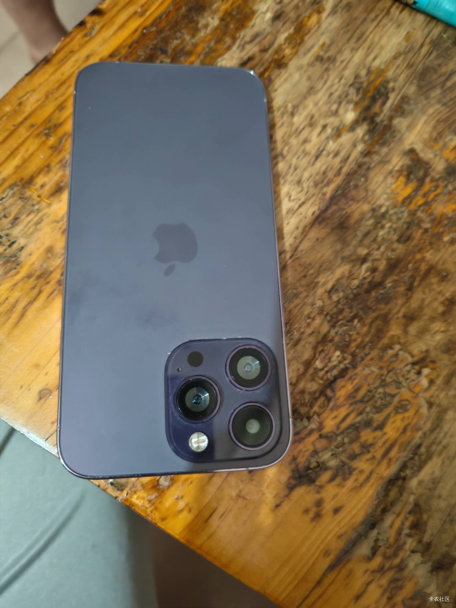 土豪们，这个是苹果几，应该是pro版本吧3个摄像头，卖零件能卖多少，



77 / 作者:外卖手术主治医师 / 