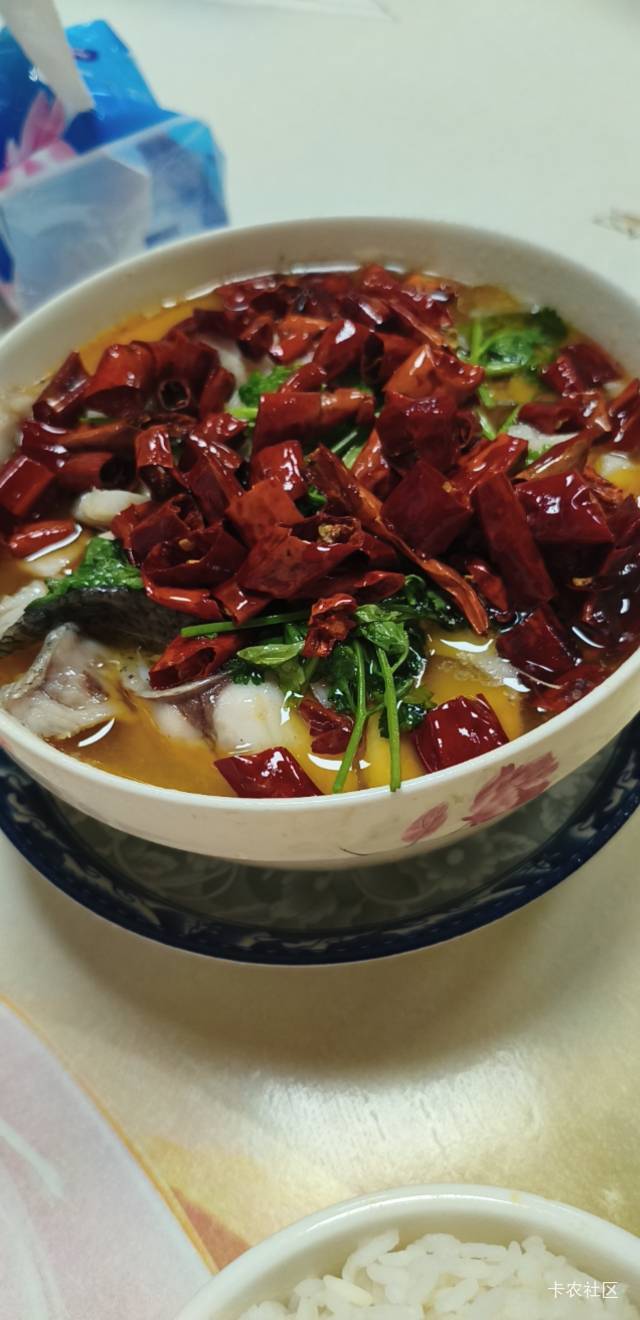 今天这一餐由骗子买单，申请了70多下车了

11 / 作者:那个女孩呀 / 