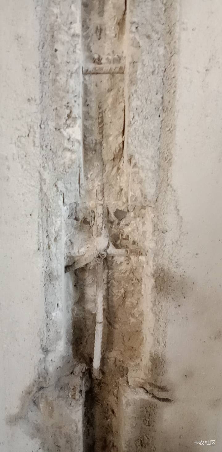 老哥们，为了埋管。把人家钢筋都割断了。能这样操作？

28 / 作者:mmmmkbh / 