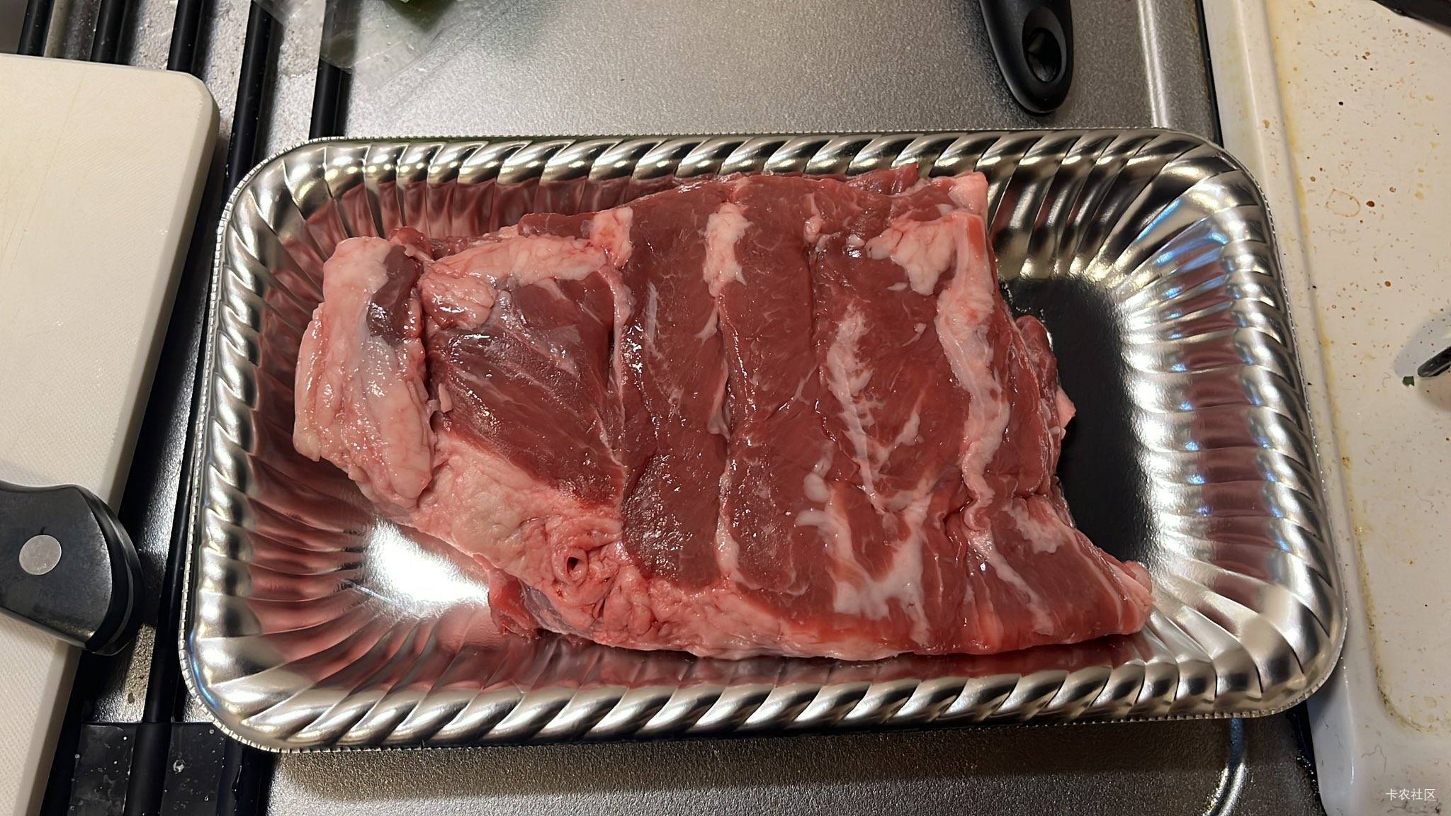 刚好晚上做点羊肉面吃，之前在京东买的羊肉还没吃完呢

0 / 作者:秋萤 / 