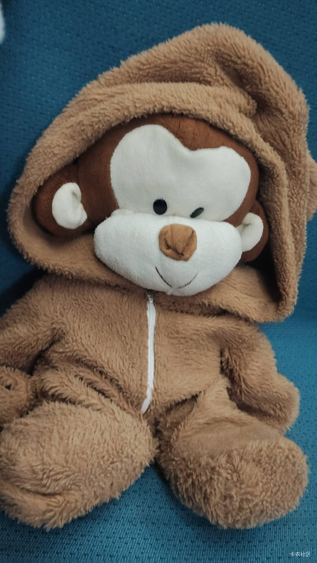 老哥们有什么方法不用花钱就可以给手机免费充电?猴子王，因为昨天坐火车晚点到我已经63 / 作者:猴子乖宝宝 / 