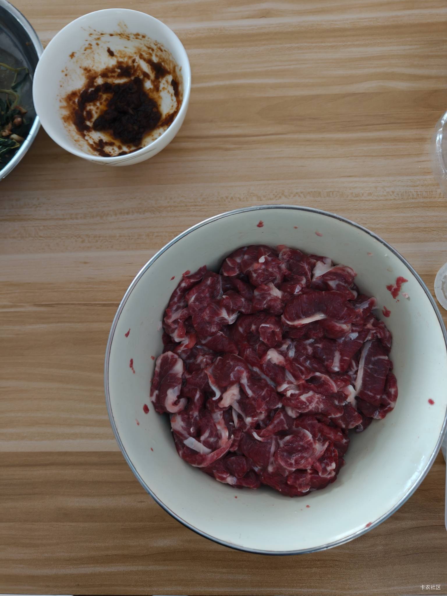 孤独的人吃牛肉火锅，今天吃三花趾 小酌两杯


36 / 作者:神孙策 / 