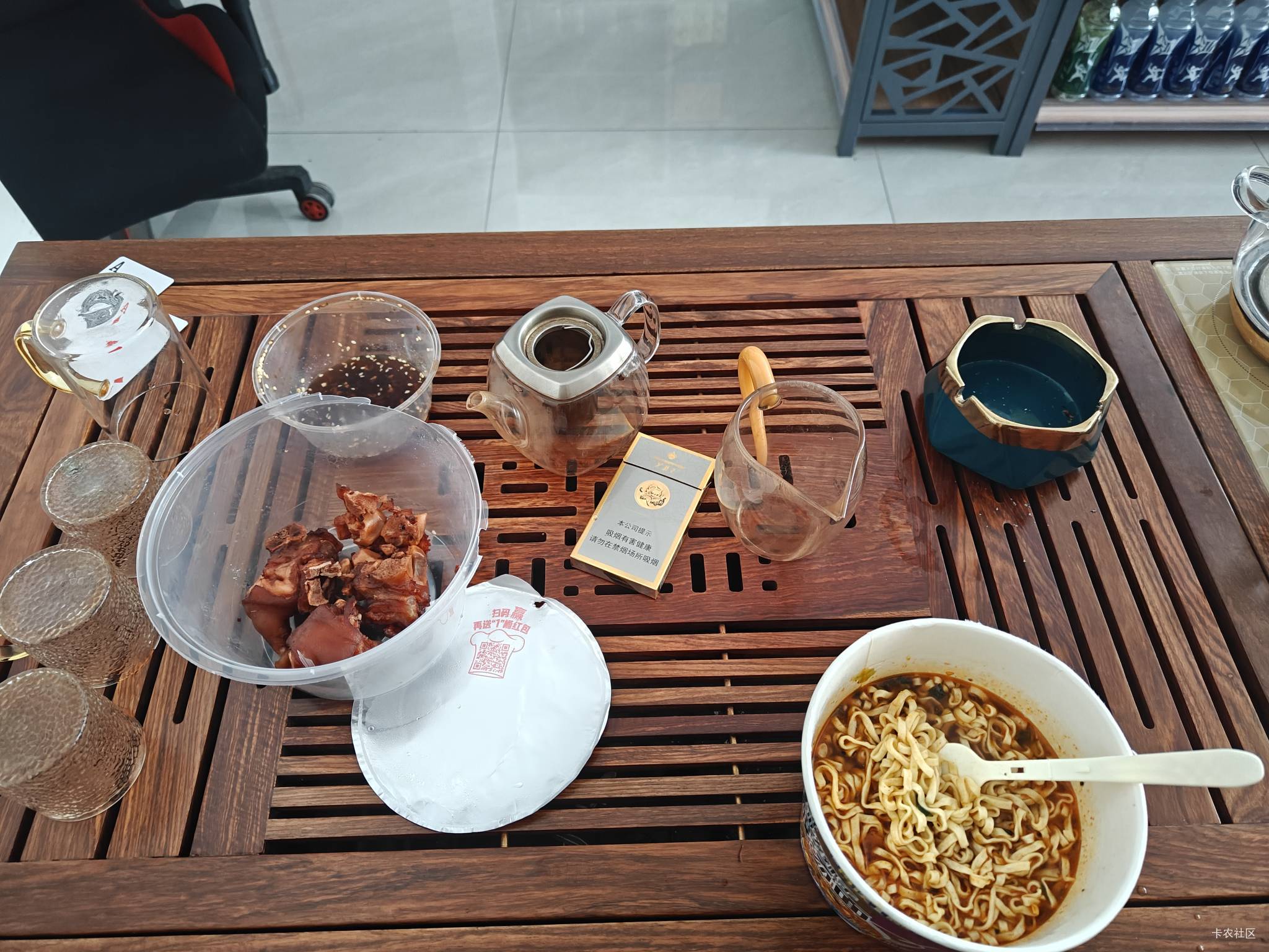 也是好起来了这伙食怎么样老哥们

41 / 作者:雨后街头 / 