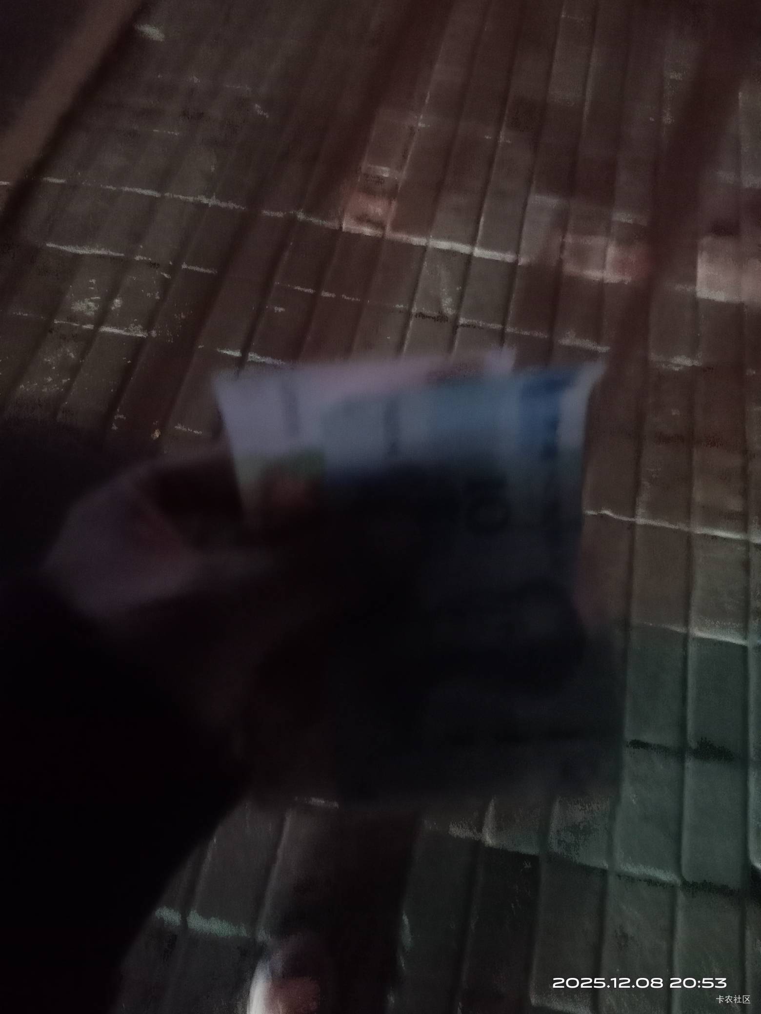 出来转了一圈，捡了30块钱。

92 / 作者:mmmmkbh / 