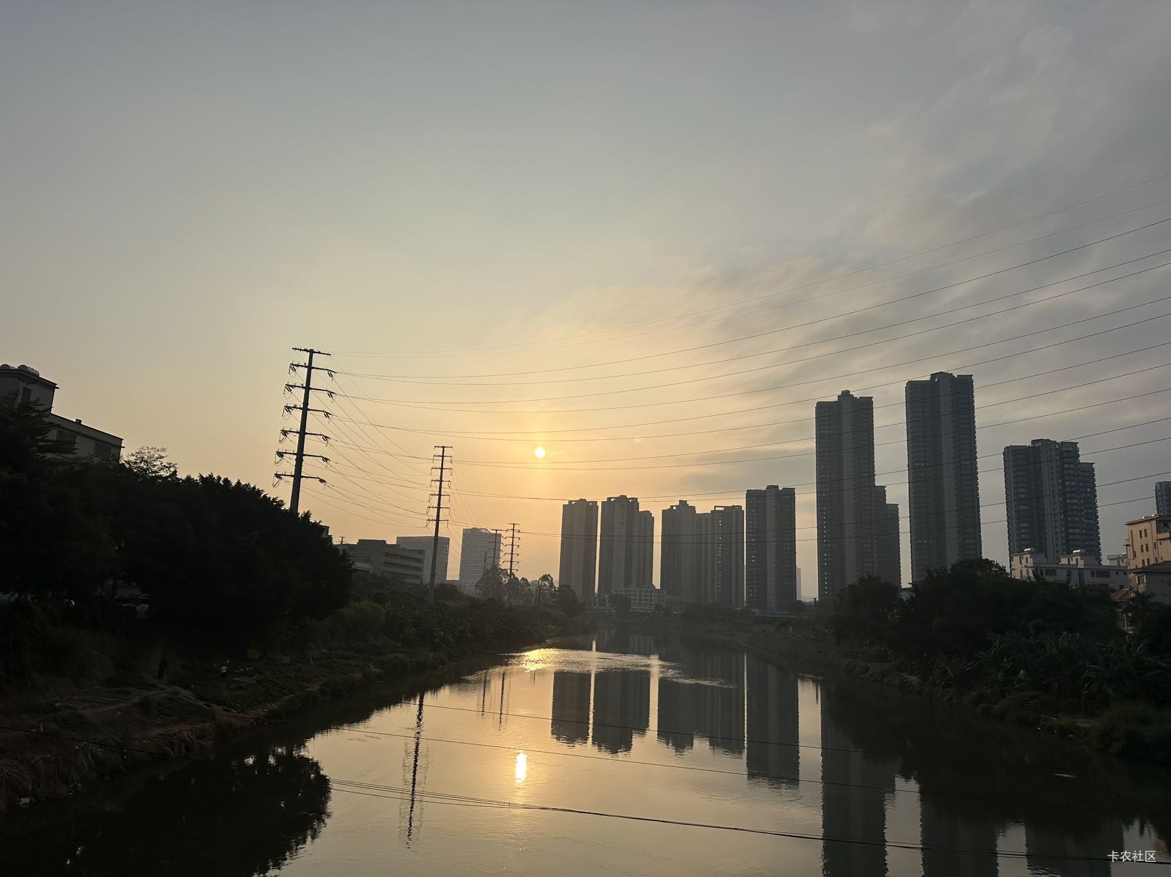 今夜奥特曼杀老鼠，早上吃肉夹馍，准备起床干日结去了

89 / 作者:好运财运一起来 / 