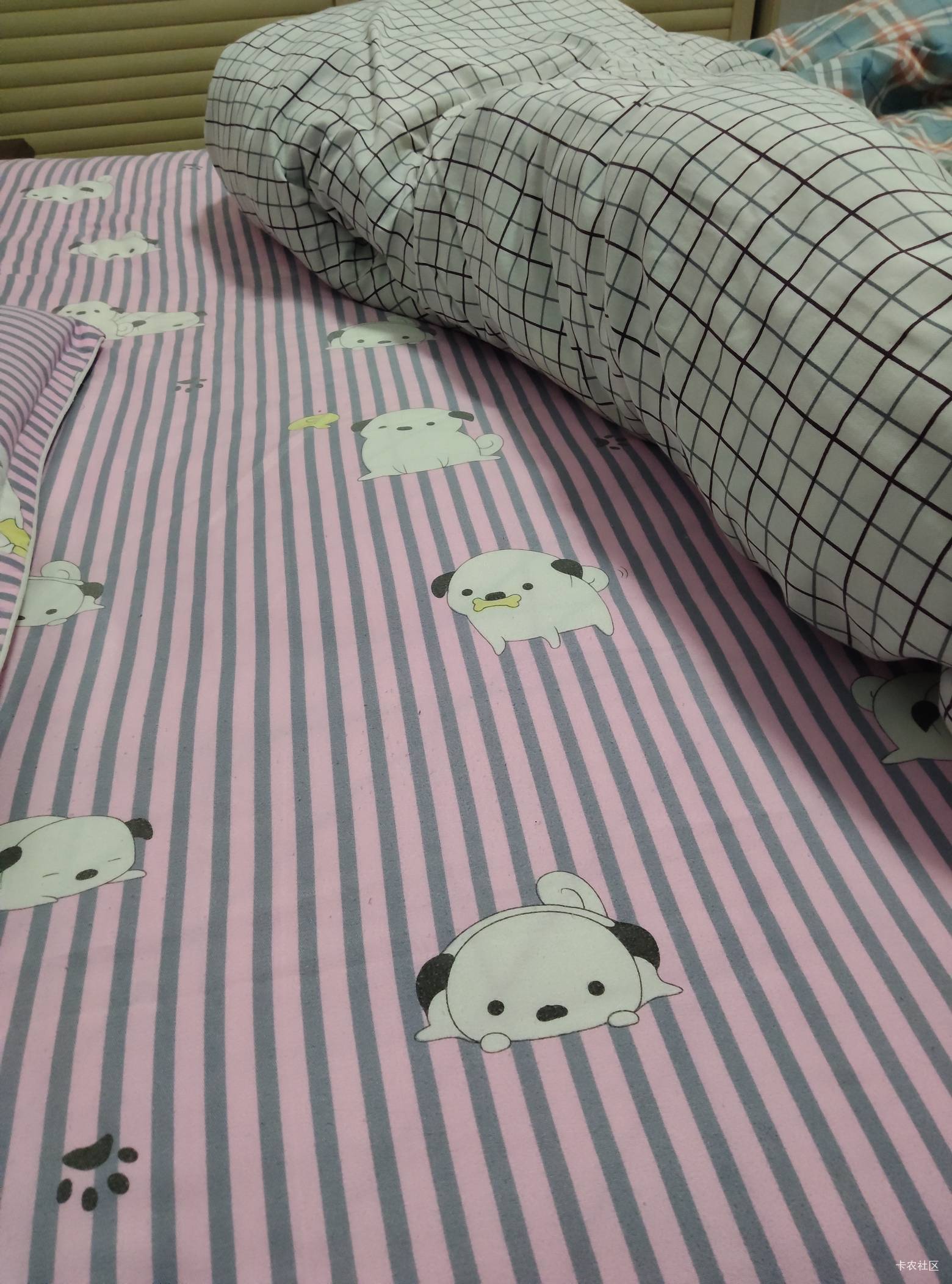 刚换的床单被子  香喷喷





67 / 作者:不伦不类很正经 / 