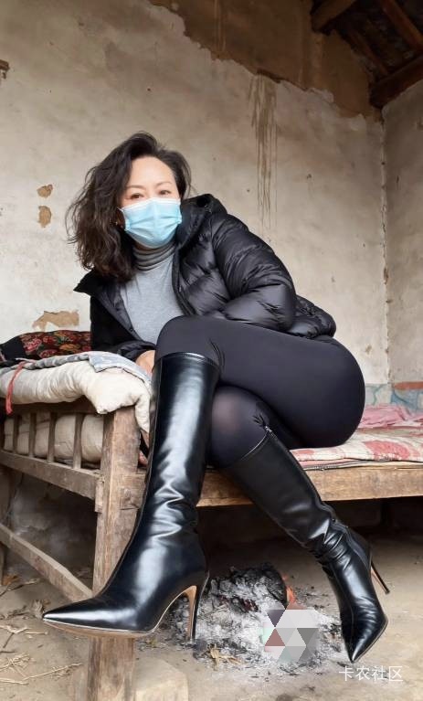 和老婆吃饭了

88 / 作者:祖传手艺活 / 