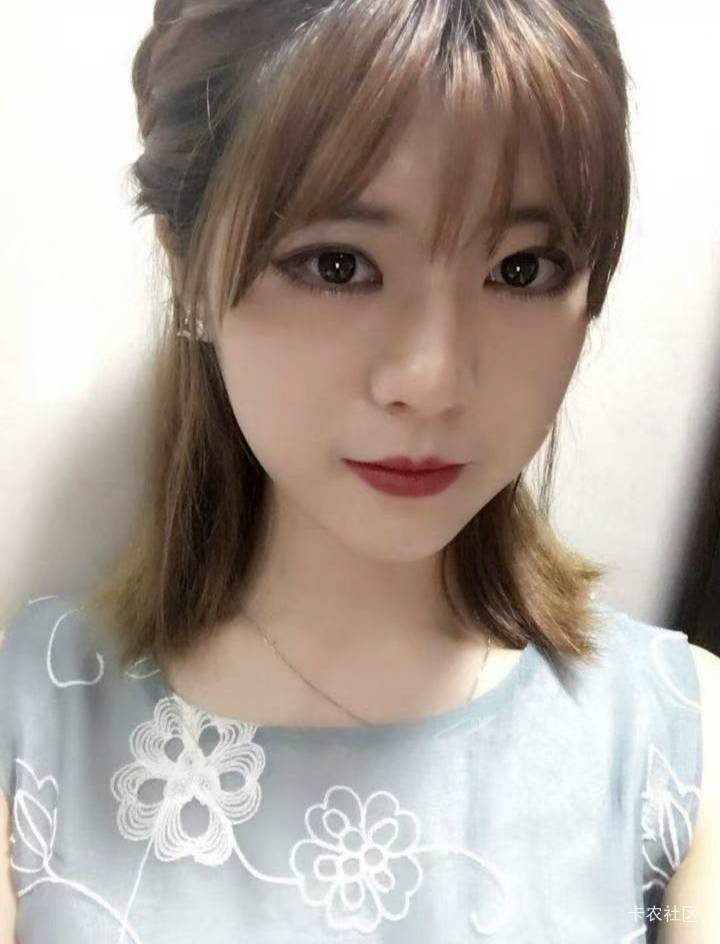 小沫 刚才看着你的照片没忍住打了一次 回来就错过羊毛了 对不起 我想你了！

33 / 作者:大荒 / 