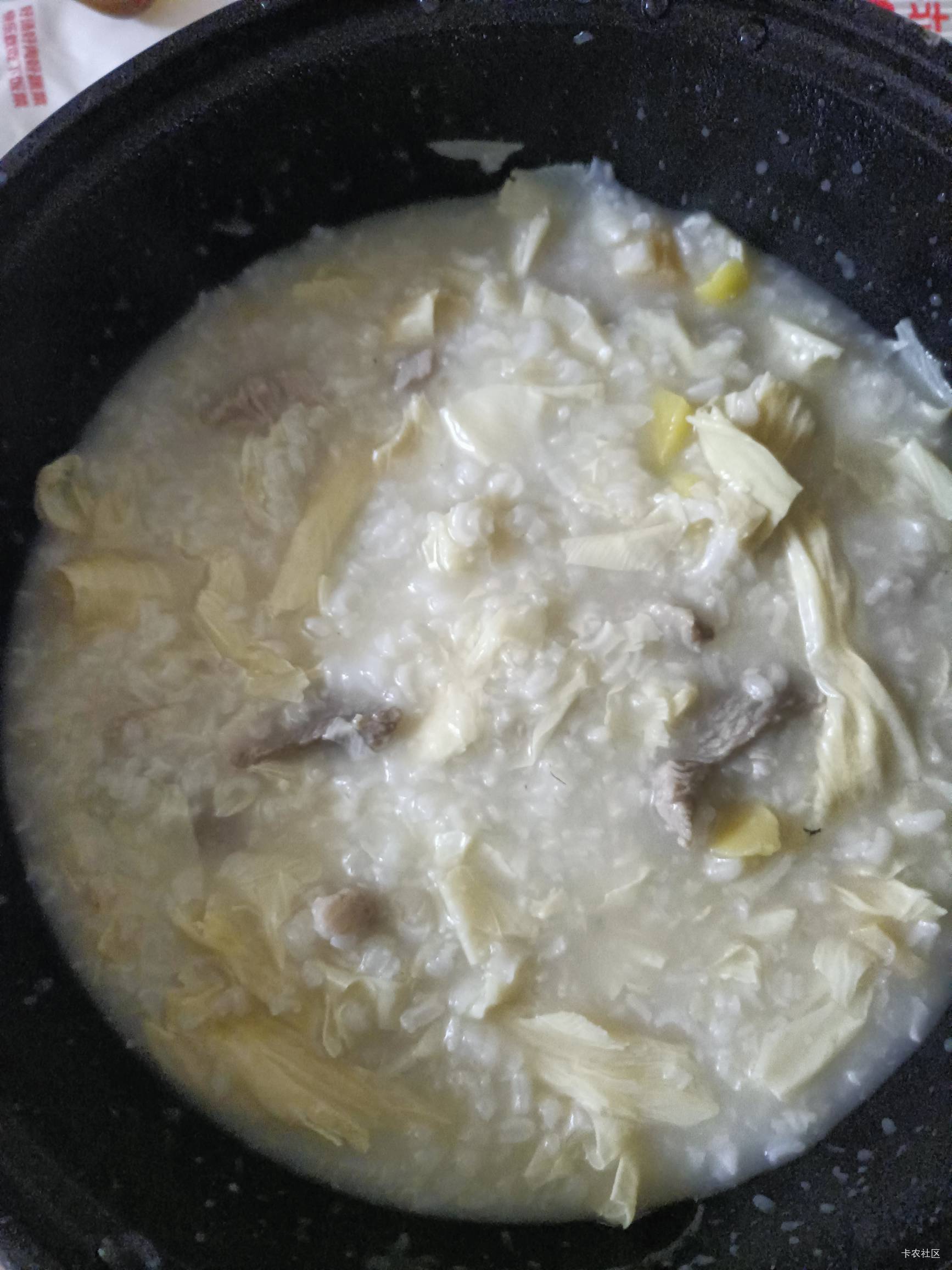 宝贝们！你们晚上吃什么?今晚我喝了很多酒！我搞了个瑶柱瘦肉白果腐竹粥

34 / 作者:舔歪了 / 