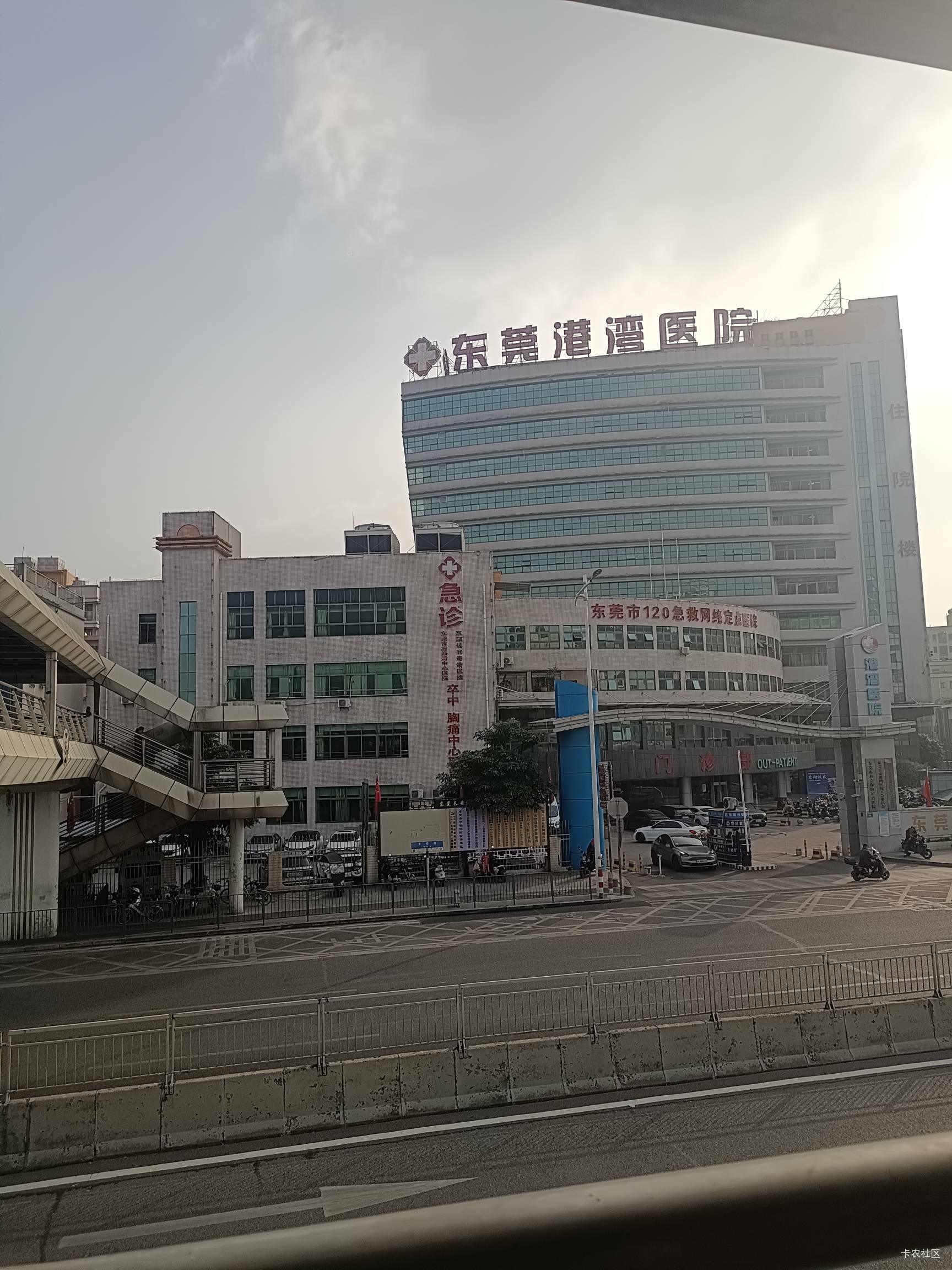 长安沙头集合

67 / 作者:大荒 / 