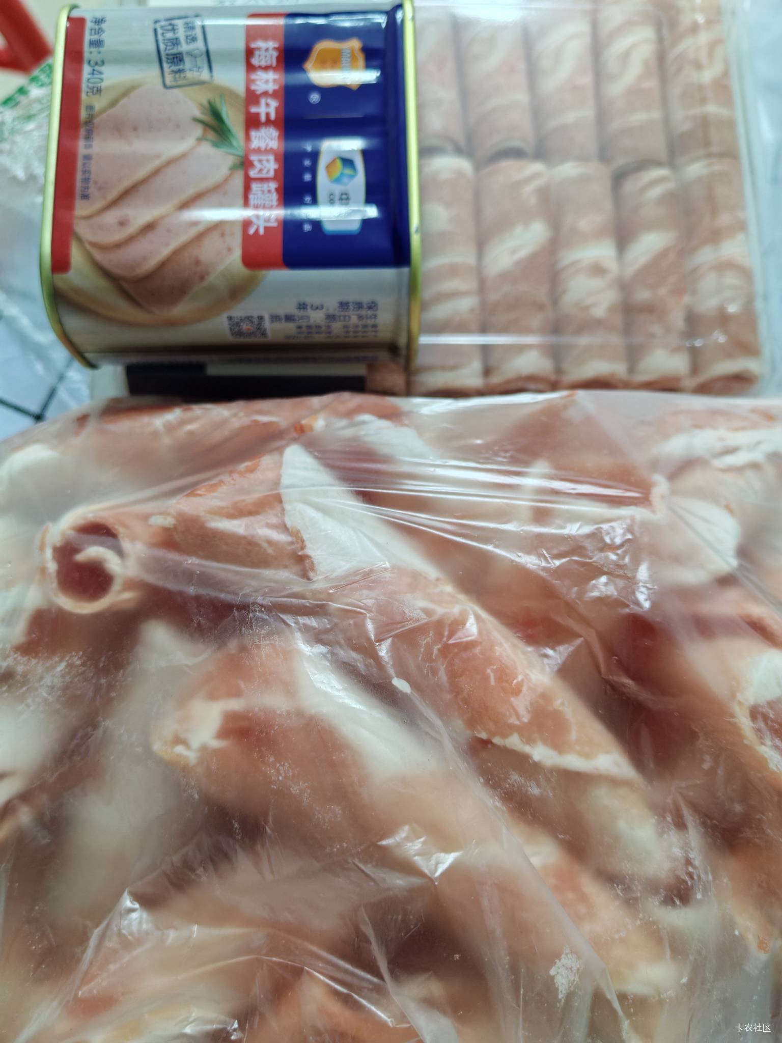 钱是真的不抗花，买了一些羊肉卷和猪肉卷，一百块就没了

59 / 作者:火星万能的地瓜 / 