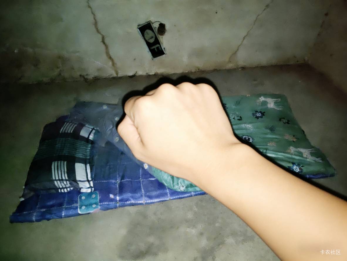 扛不住了，睡觉

31 / 作者:神孙策 / 