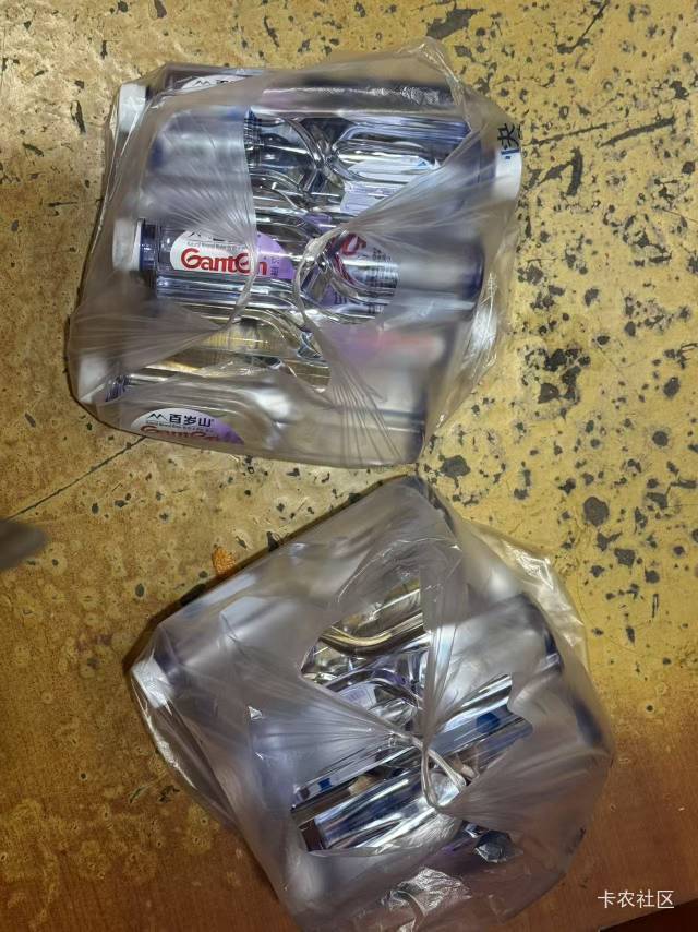 挂壁仔去进货了

99 / 作者:psyy / 