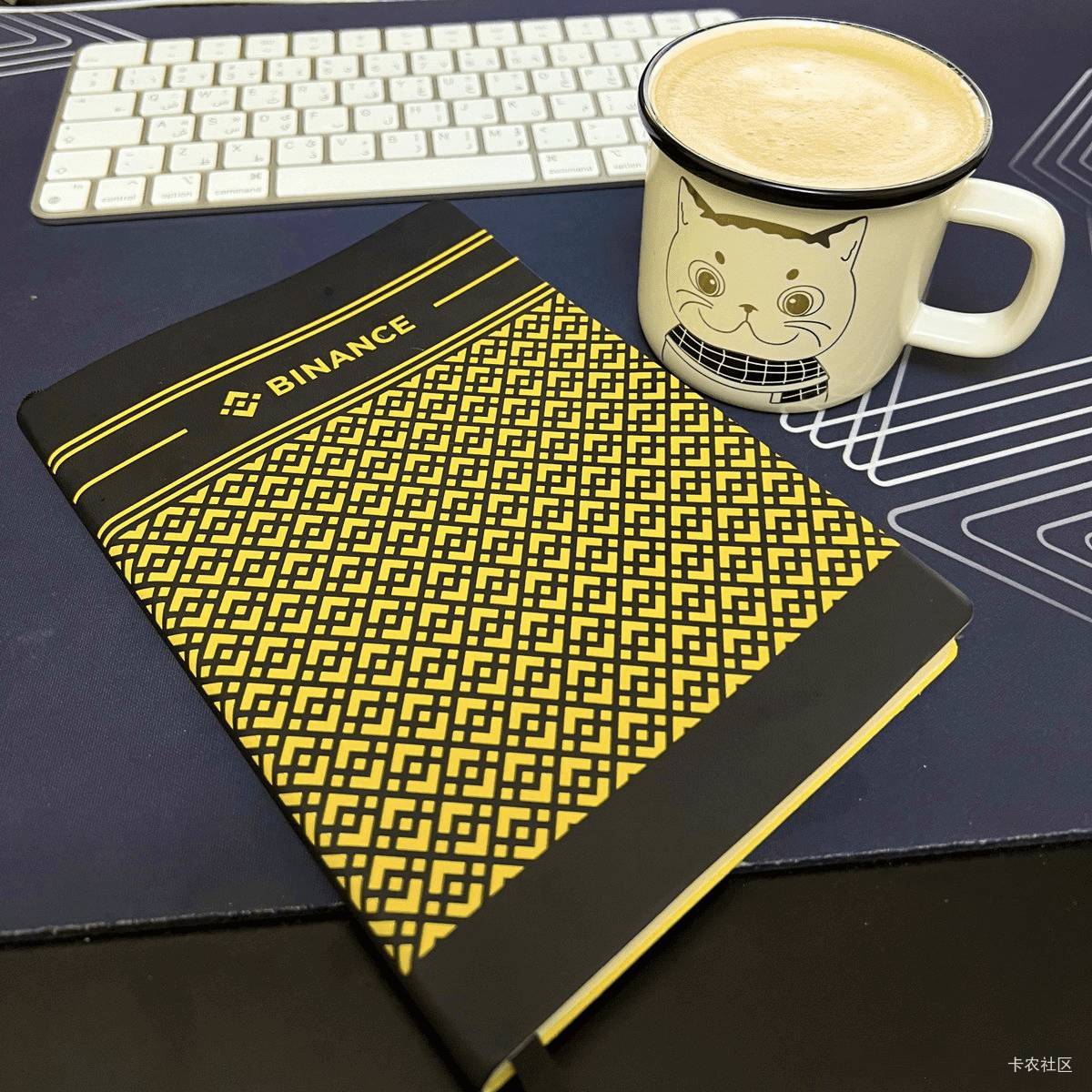 一毛没申请到今天，还花了158买个了歼20杯子，300块羽绒服

60 / 作者:卡农无敌帅 / 