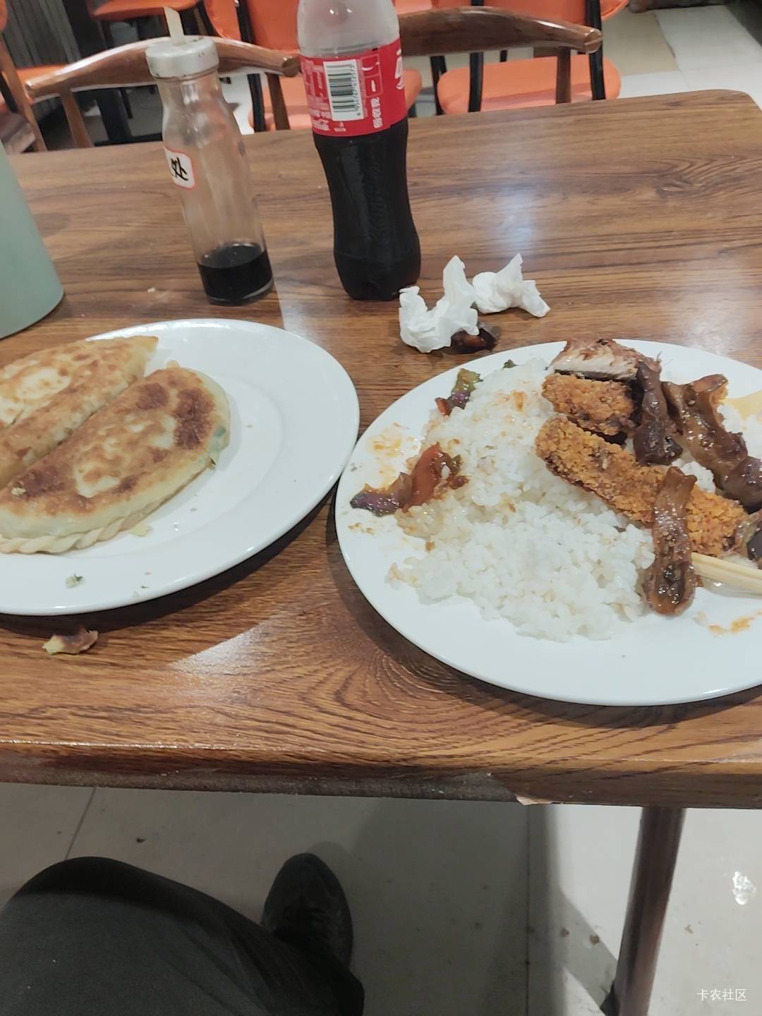 老哥们东北自助盒饭，10元不限时不限量大晚上还开业挂壁仔得福音


94 / 作者:不语人生 / 