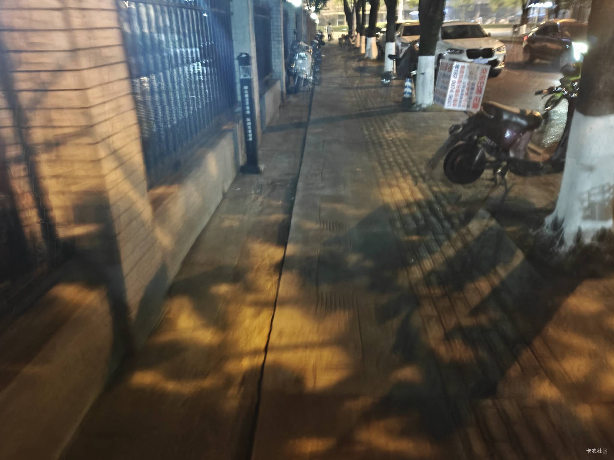 明天过两个年，老哥们。新的一年，戒堵，必须戒了。再不戒，这辈子都要废了

46 / 作者:黑鬼儿 / 