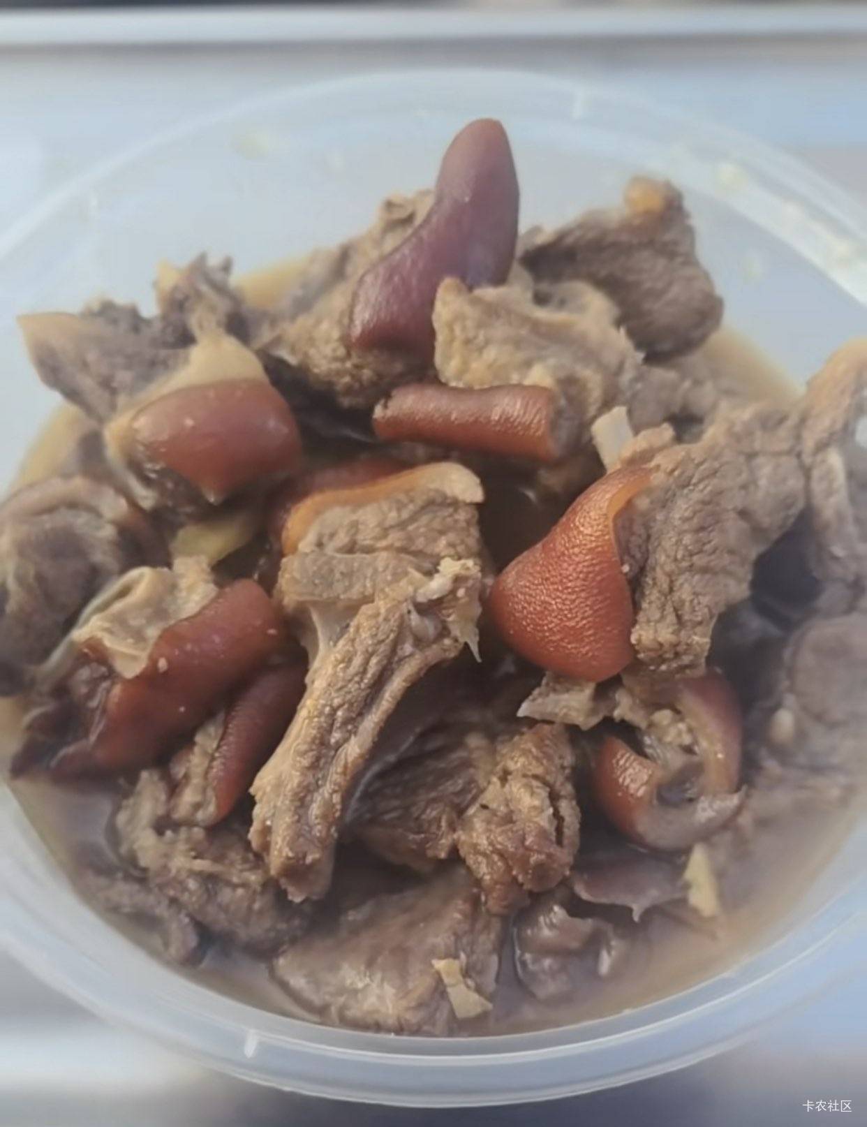 老哥们2025最后一天了，对自己好一点吧，不要再吃拼好饭了

89 / 作者:MercyMei / 