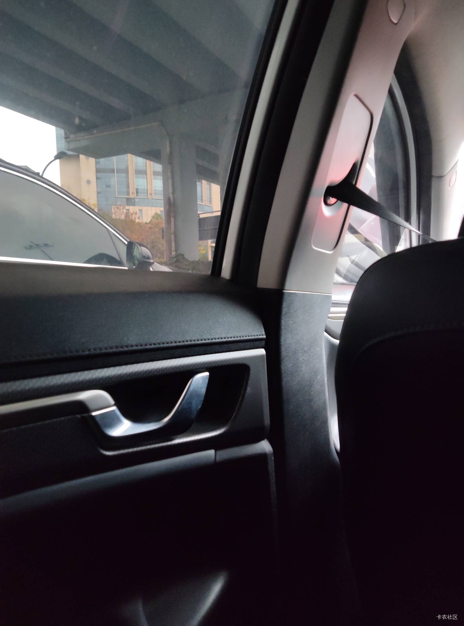 买不到票被碧无奈打车回家






60 / 作者:不伦不类很正经 / 