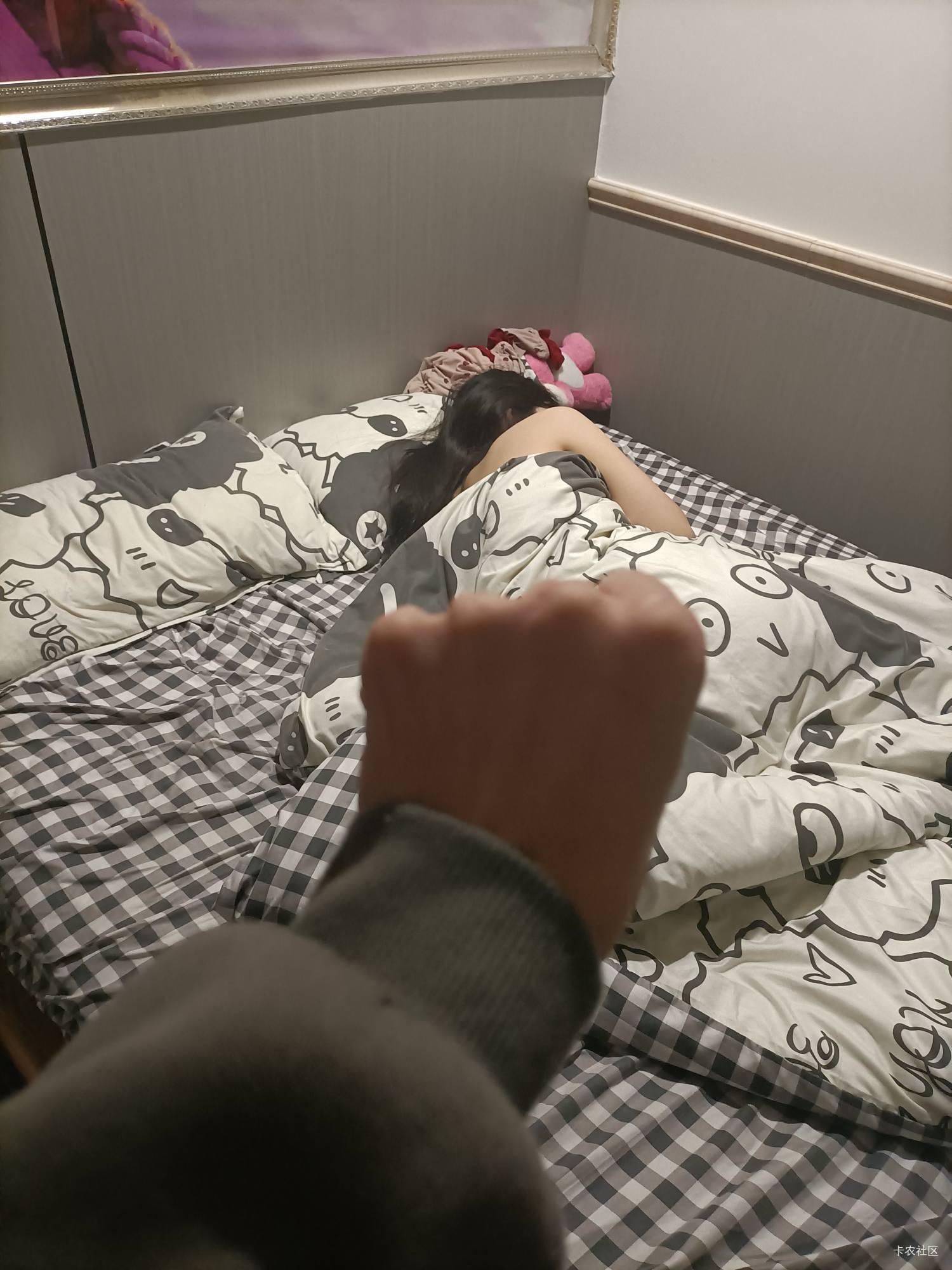 老哥们我想回来申请毛你们都在跨年

88 / 作者:家怡 / 