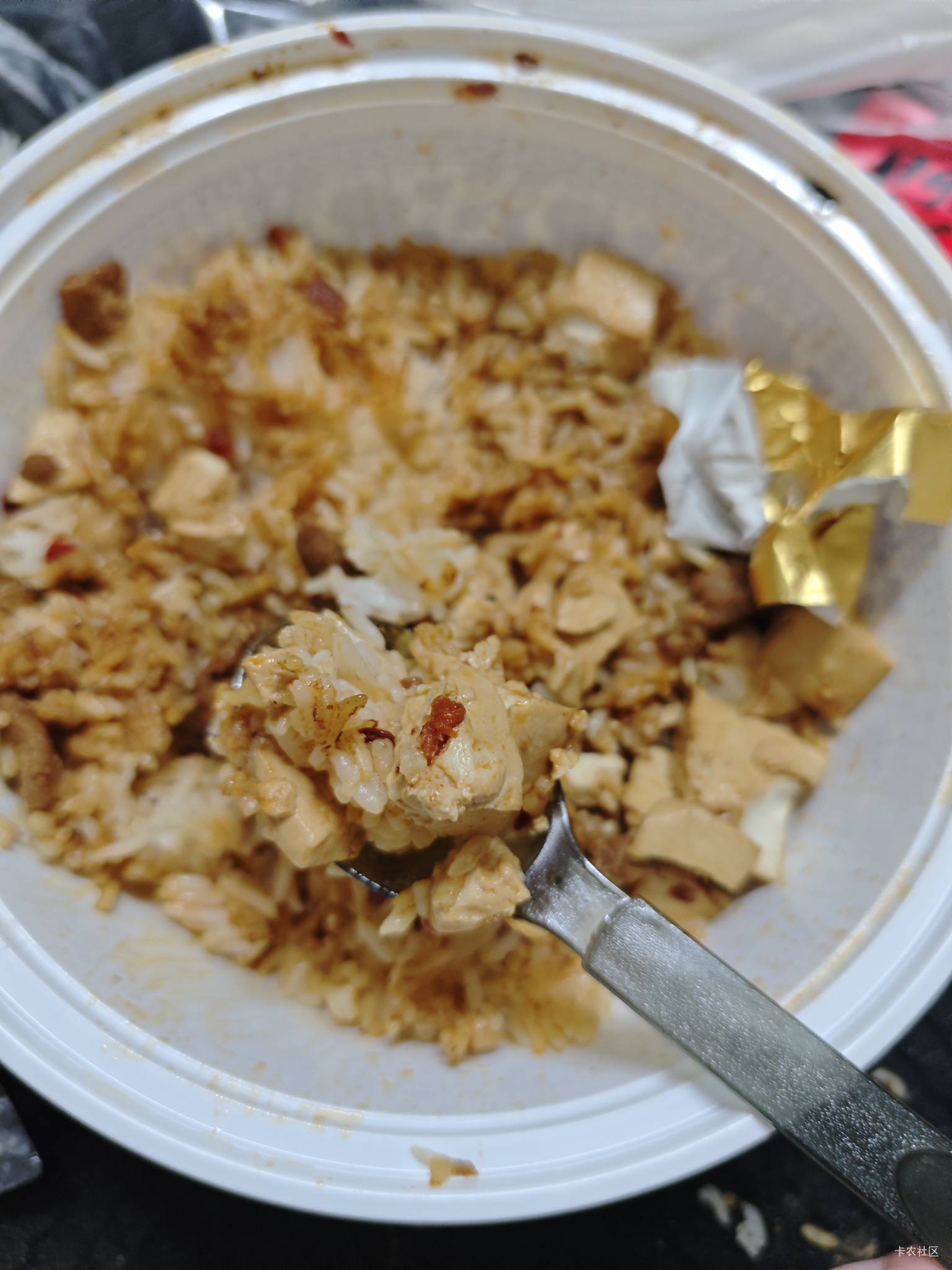 6号要还租机150毛，刚刚还剩50毛想着搏一搏，现在好了，中午的剩饭没吃完正好吃了

23 / 作者:暖风归去 / 