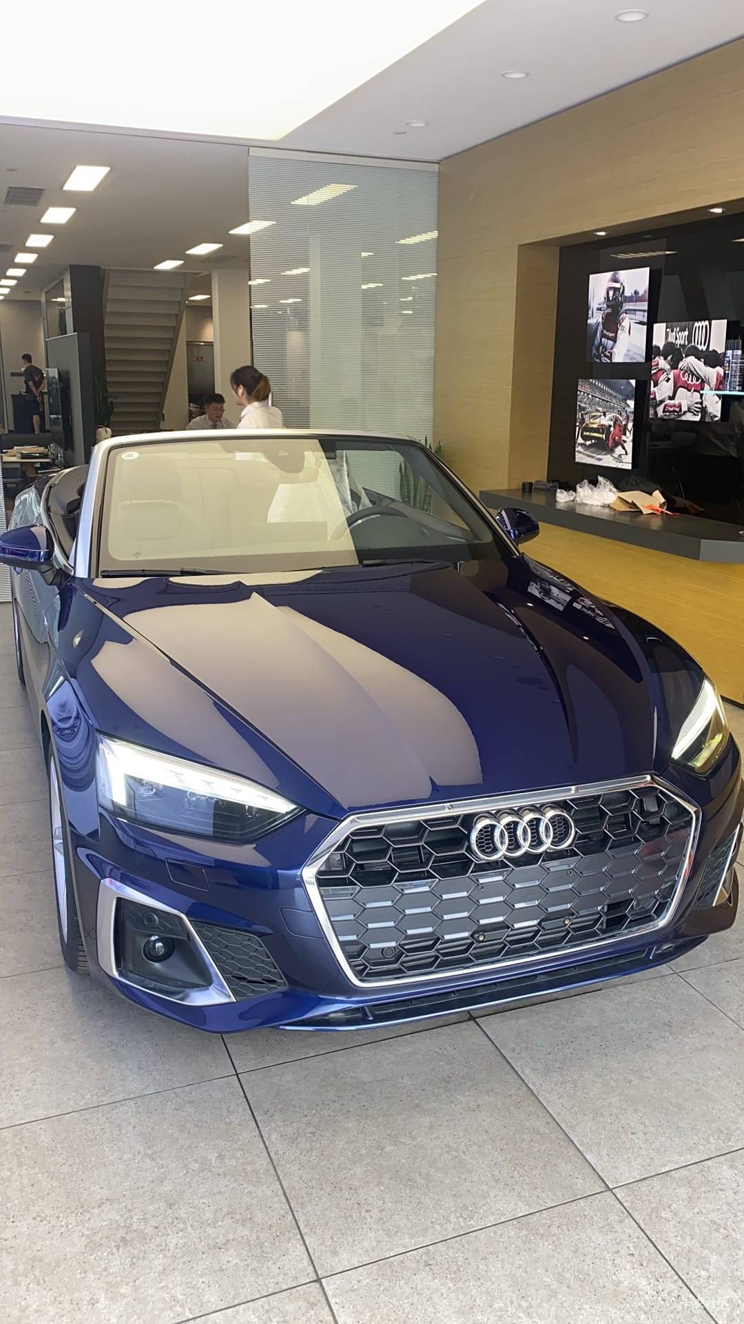 五年外卖衣锦还乡，到场的一人一包.安排。




69 / 作者:卡农无敌帅 / 