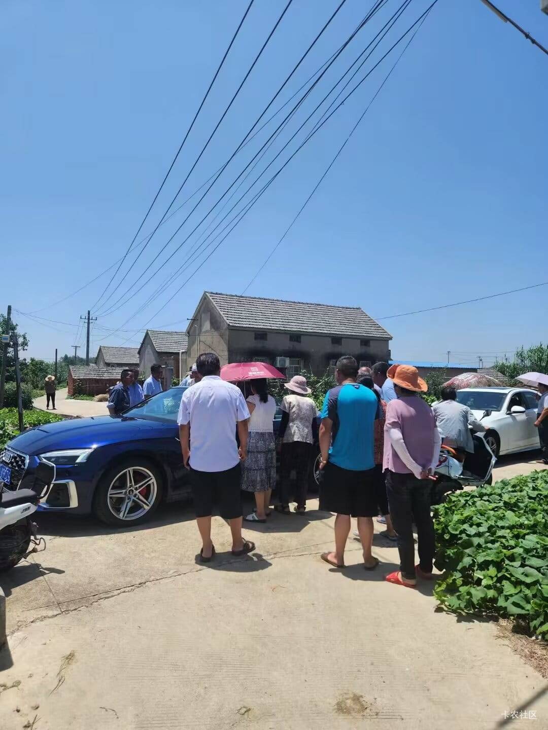 五年外卖衣锦还乡，到场的一人一包.安排。




32 / 作者:卡农无敌帅 / 