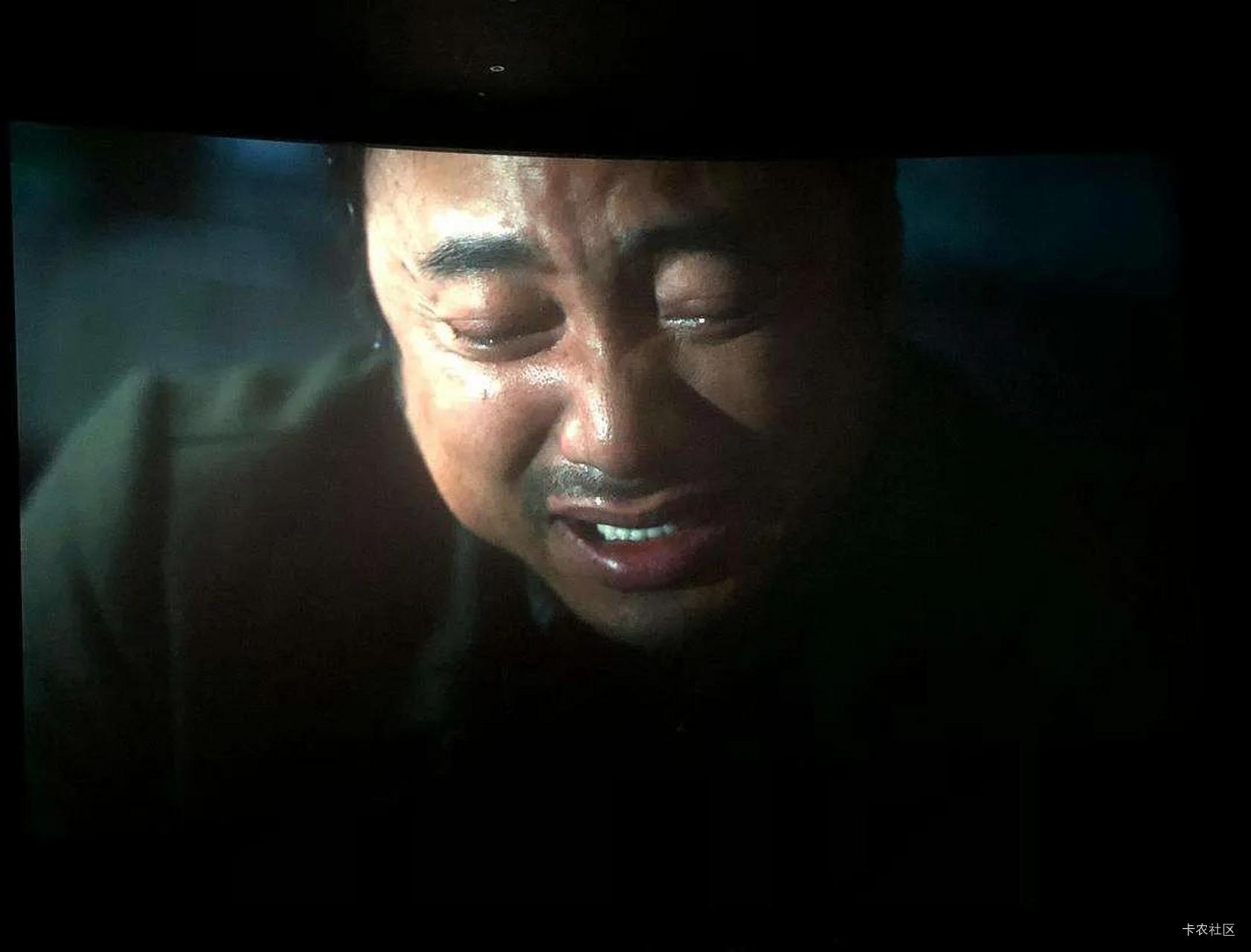 看哭了，喜剧演员的演技功底真的是降维打击！把所谓的道貌岸然的正剧演员D起来打！


53 / 作者:广鸡周某人 / 