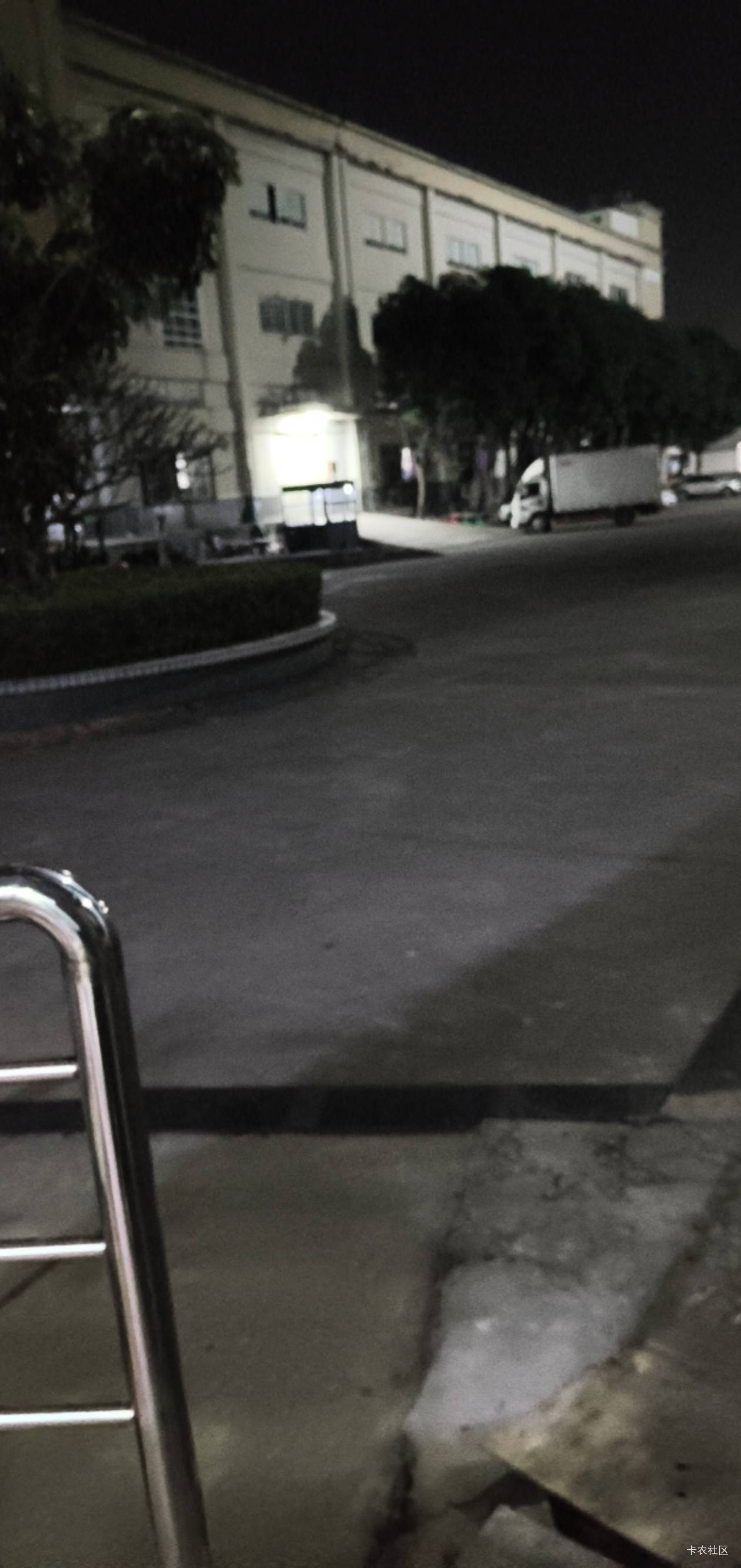 摸鱼时间到了。还有7个小时！

97 / 作者:庸人自扰啊666 / 