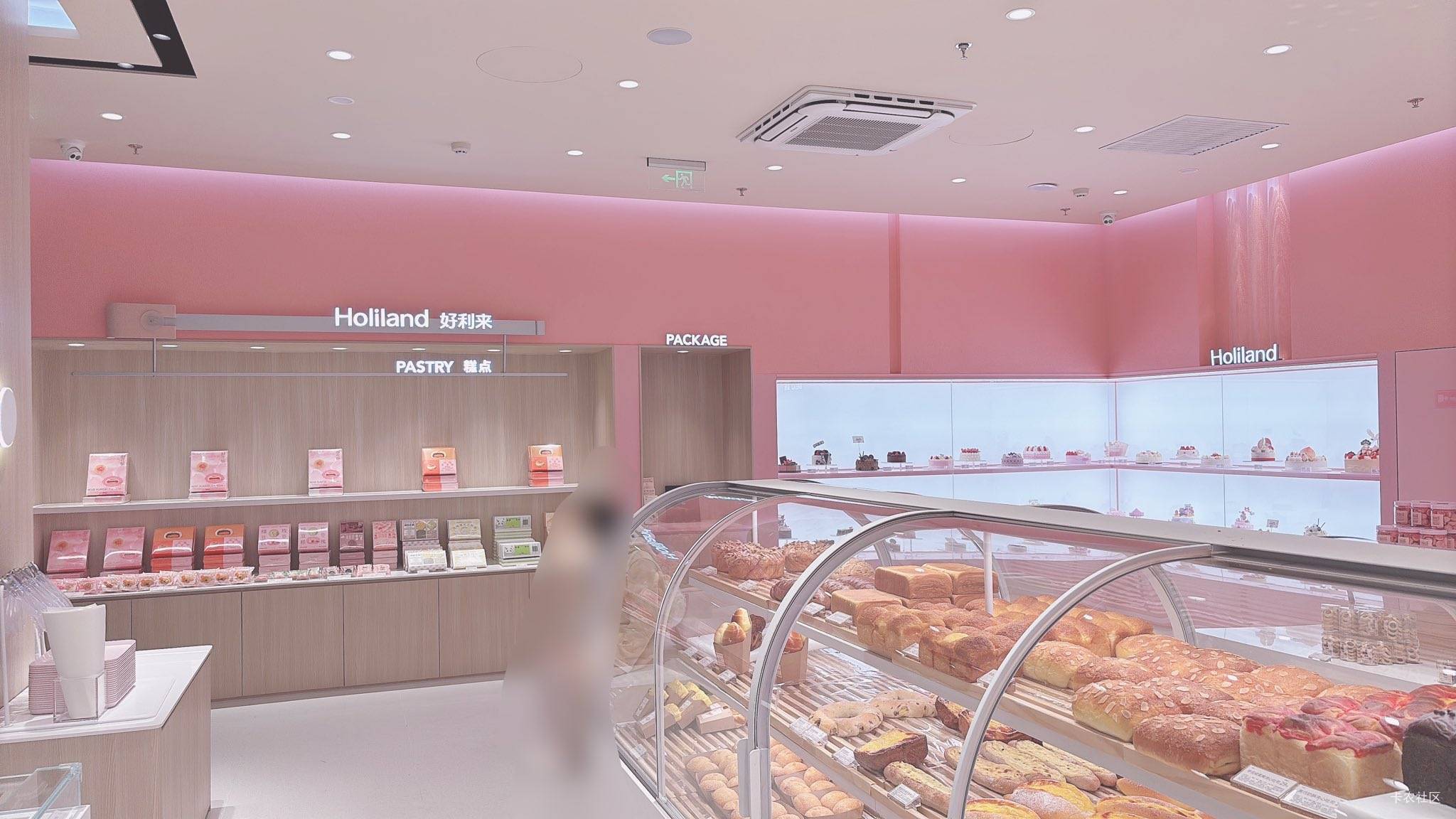 啊，看见可爱的小蛋糕就想买，但是感觉蛋糕吃一两个就完全不想吃了




43 / 作者:秋萤 / 