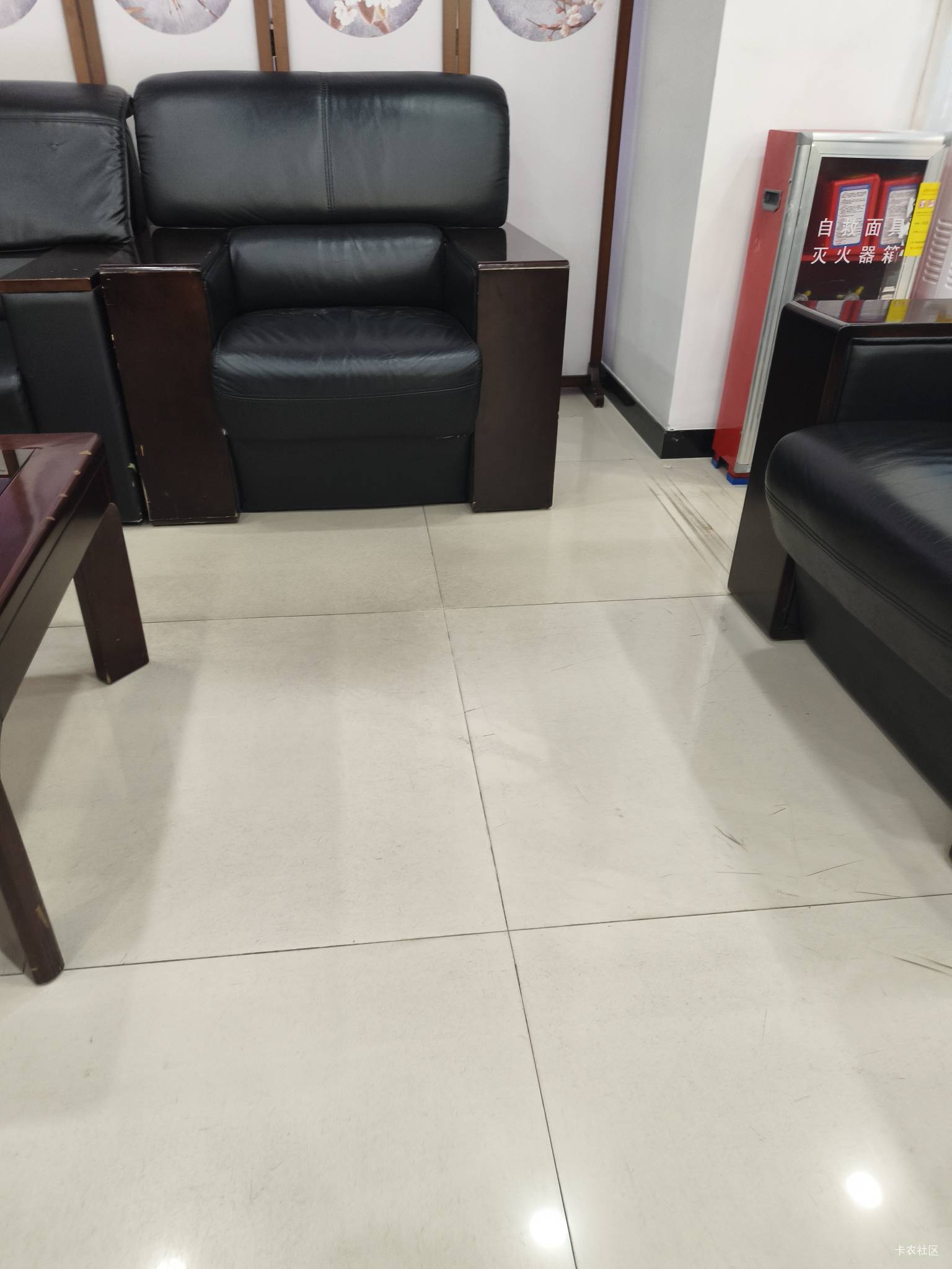 养老金。撤回真麻烦，小j姐一点都不懂，柜台机那里可以操作，他都不相信。非要去那个54 / 作者:斗篷 / 