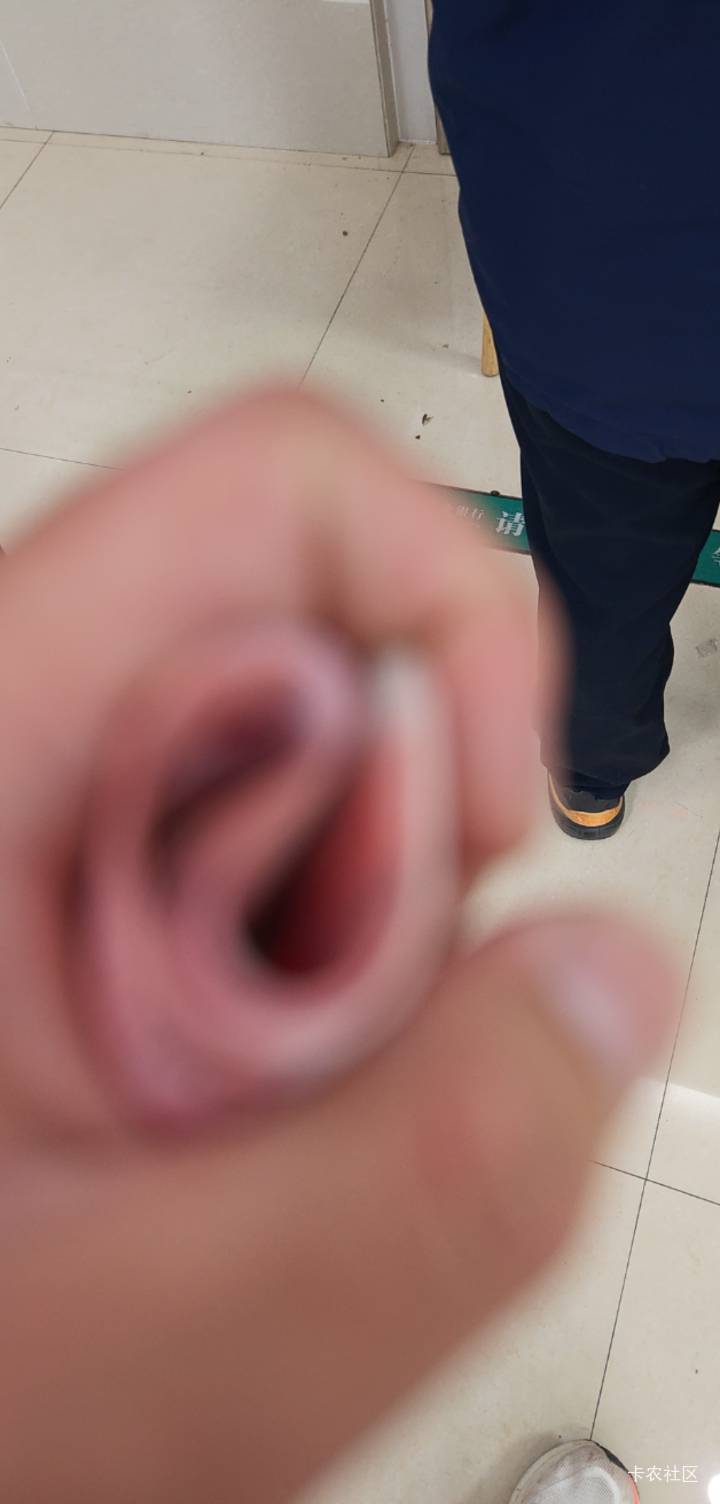 这里黄牛太几把搞笑了，取不到整刀的好的还要退钱给他，白等他妈半天，小可爱网易真的6 / 作者:Abby / 