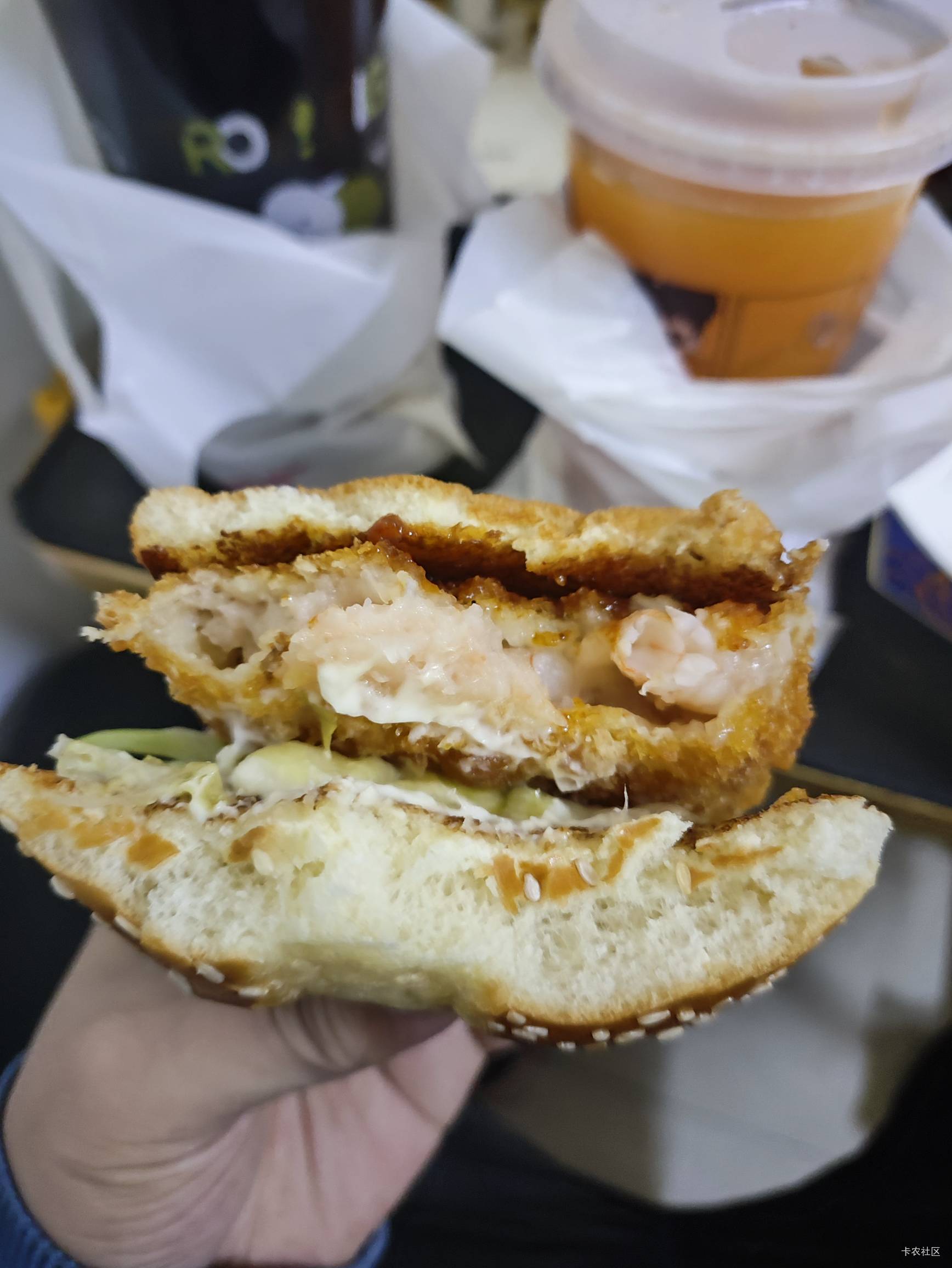 凌晨0.01肯德基吃上了

63 / 作者:你没那么爱我 / 