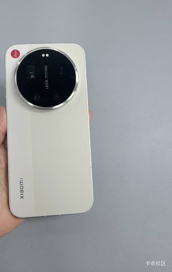 老哥们都用的啥手机？我用的挂壁机


42 / 作者:中国工商银行卡农分行 / 