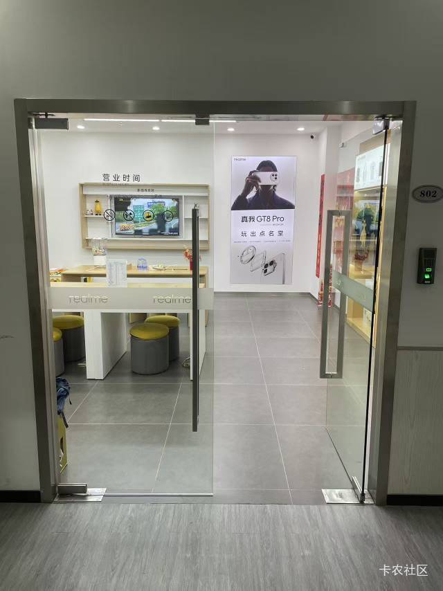 破手机售后竟然说健康度只有50-60％了，又花了我179大洋@余生放浪 

17 / 作者:圭円 / 