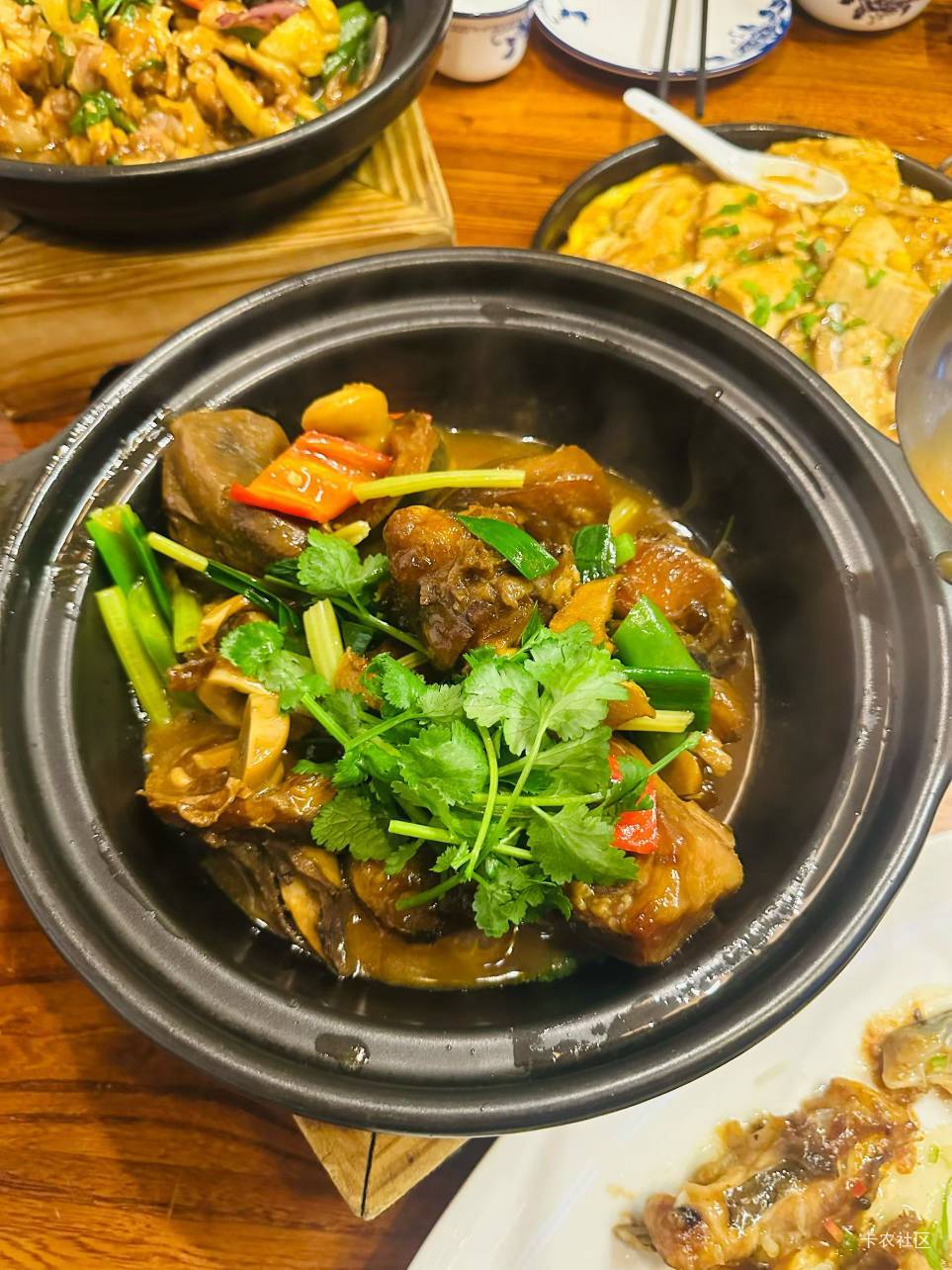 老哥们先吃

61 / 作者:中国工商银行卡农分行 / 