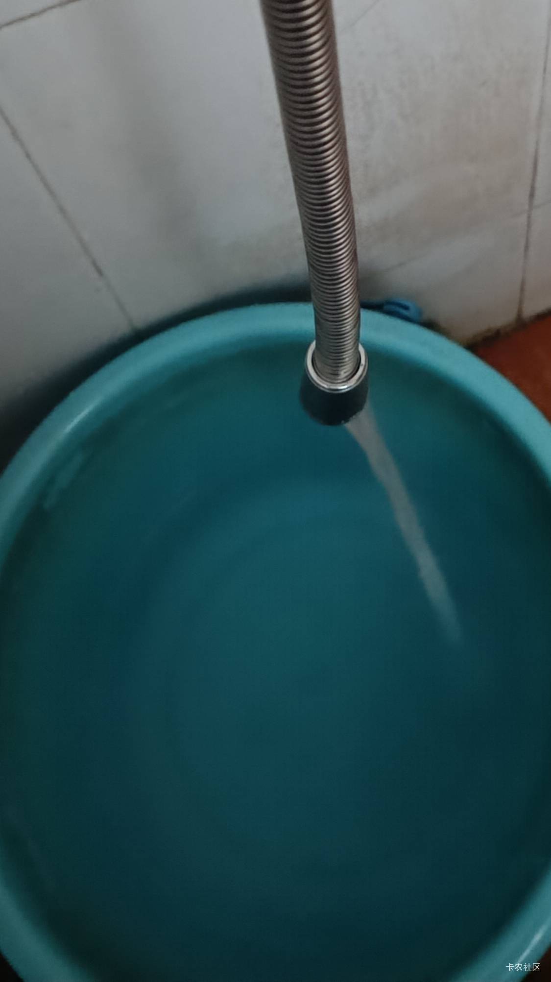 冬天脚冻  一天泡几次脚

52 / 作者:北部湾银行 / 