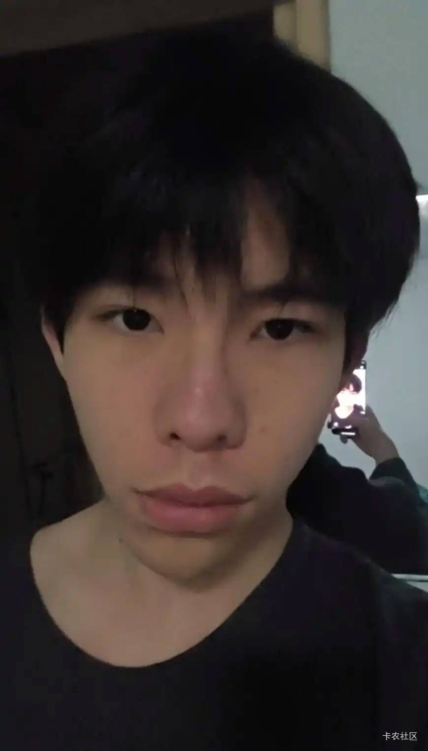 给老哥们丢脸了，长这么大没坐过飞机，没有去过电影院，没有谈过恋爱。有跟我一样的吗2 / 作者:你们是谁的可以 / 