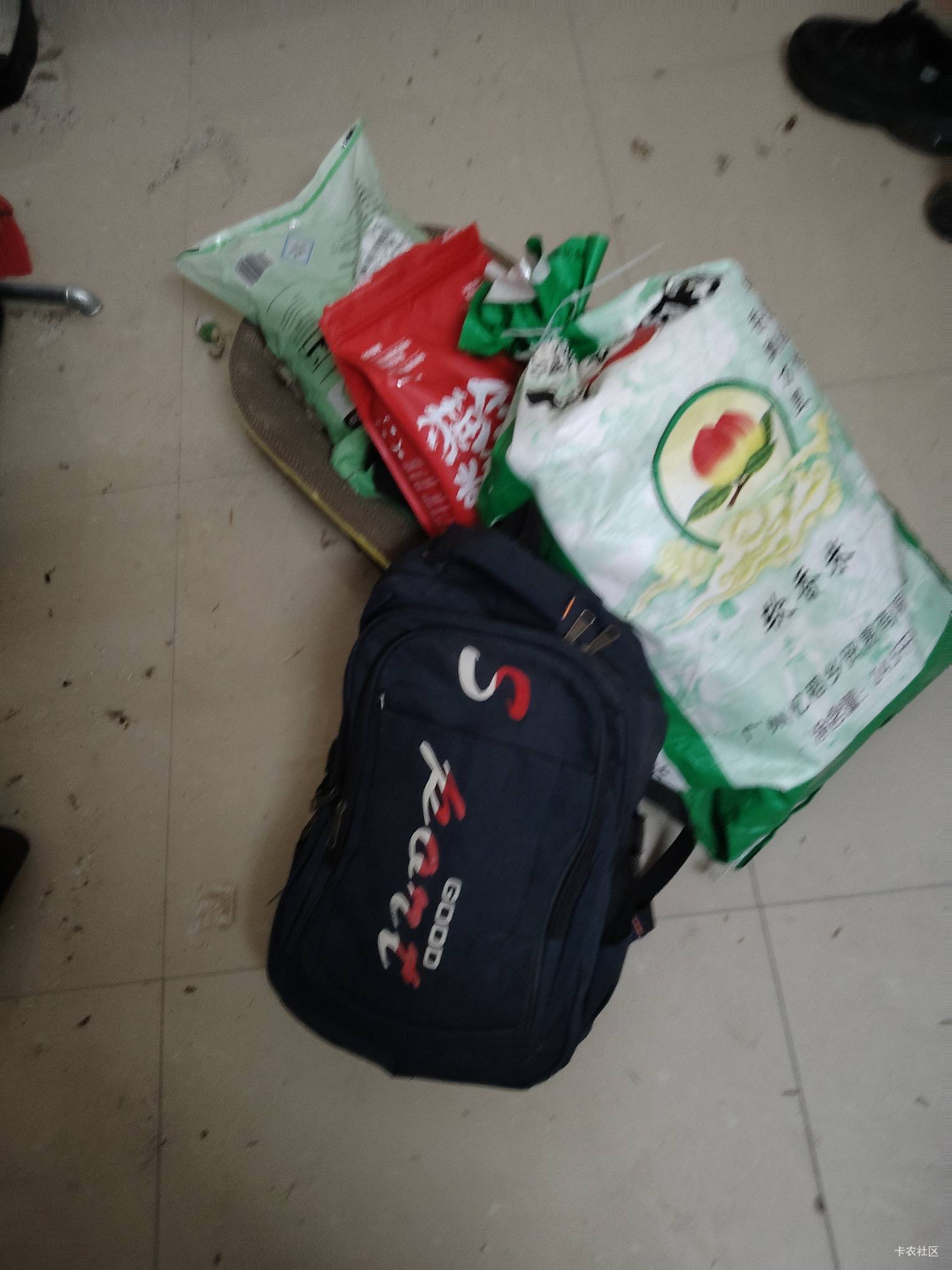 回家了老公们。

69 / 作者:陆羽 / 