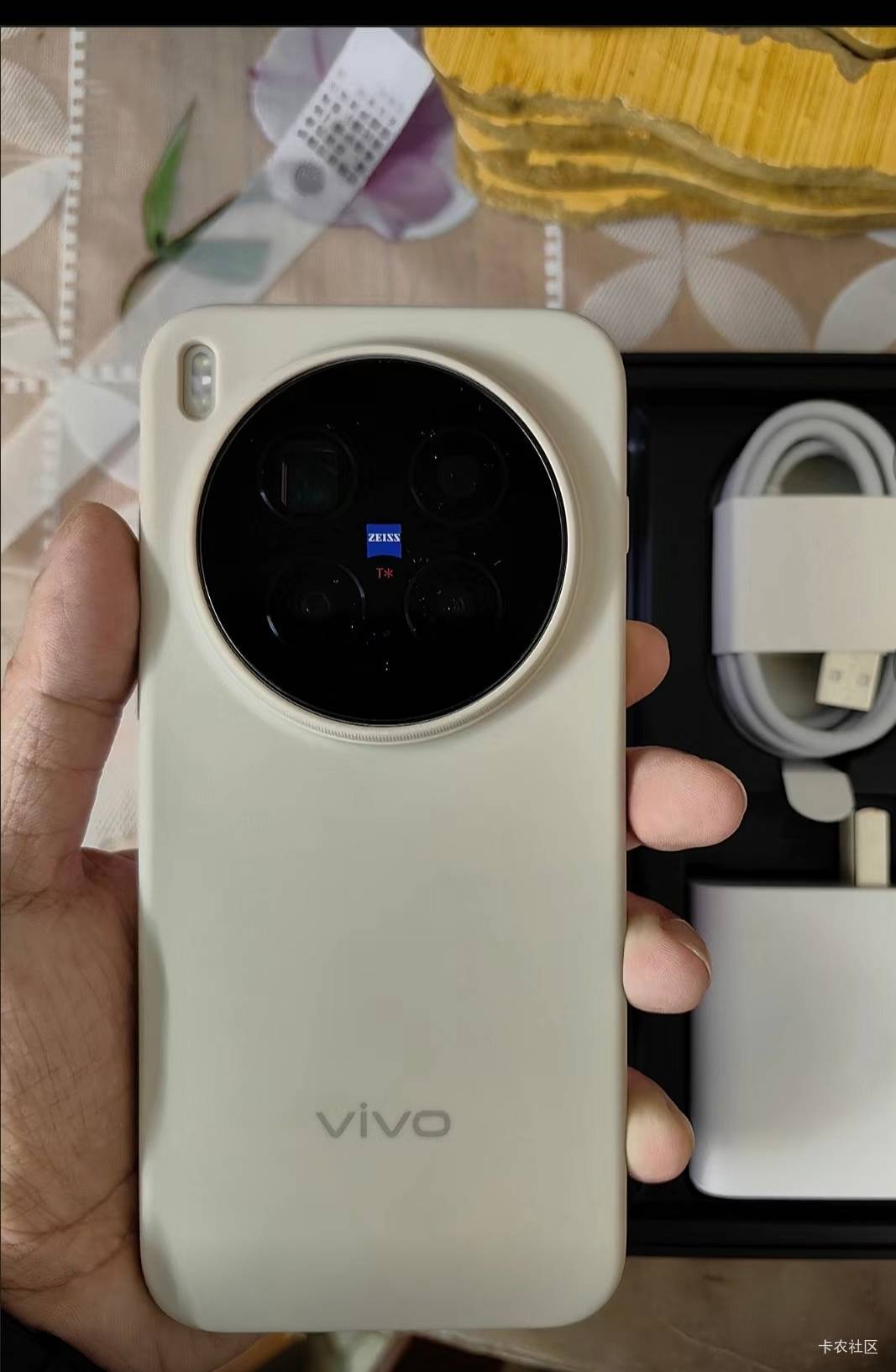 老哥们到货了


78 / 作者:中国工商银行卡农分行 / 