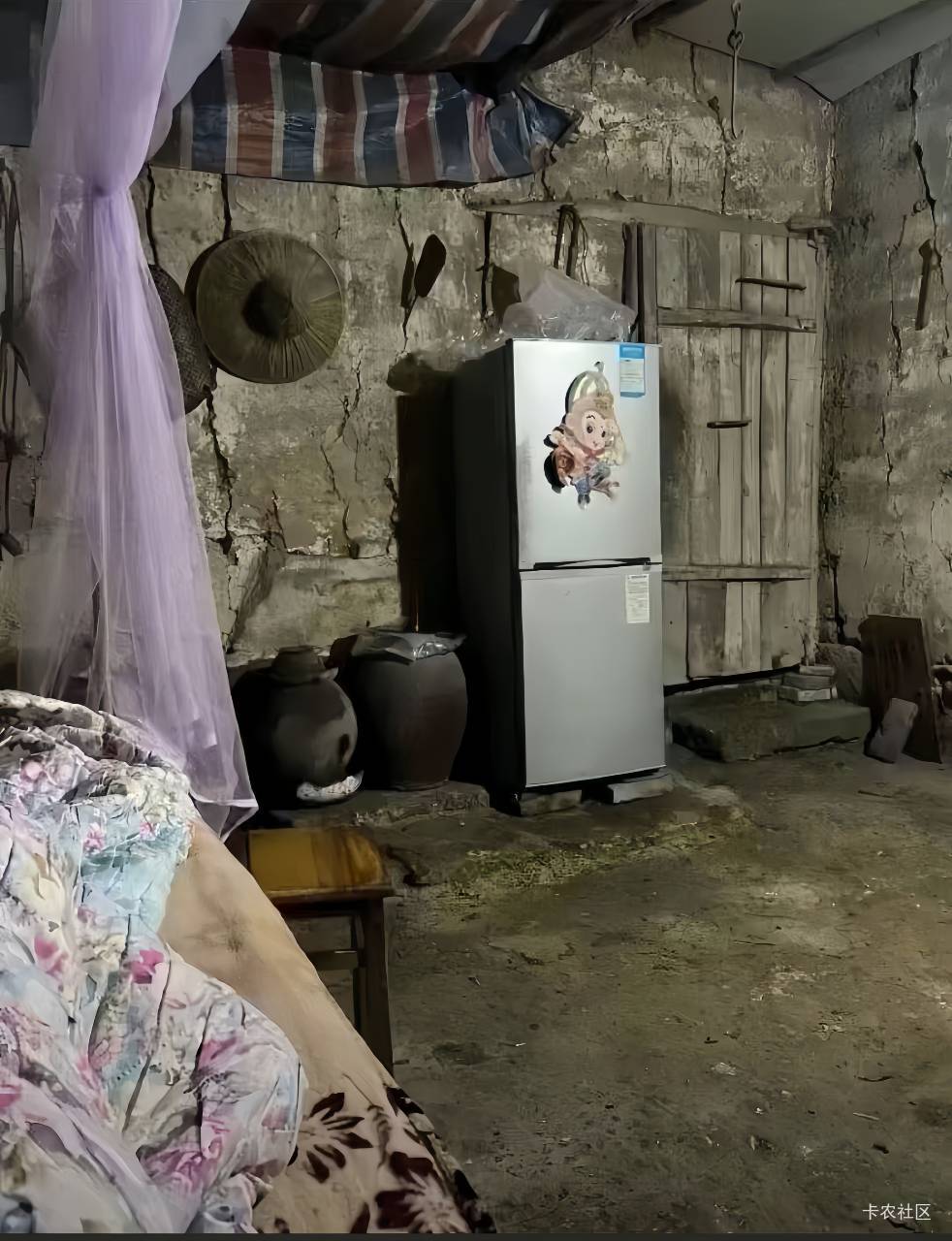 挂壁在荒山不要房租的废弃屋床上不想起来，废了

39 / 作者:广鸡周某人 / 